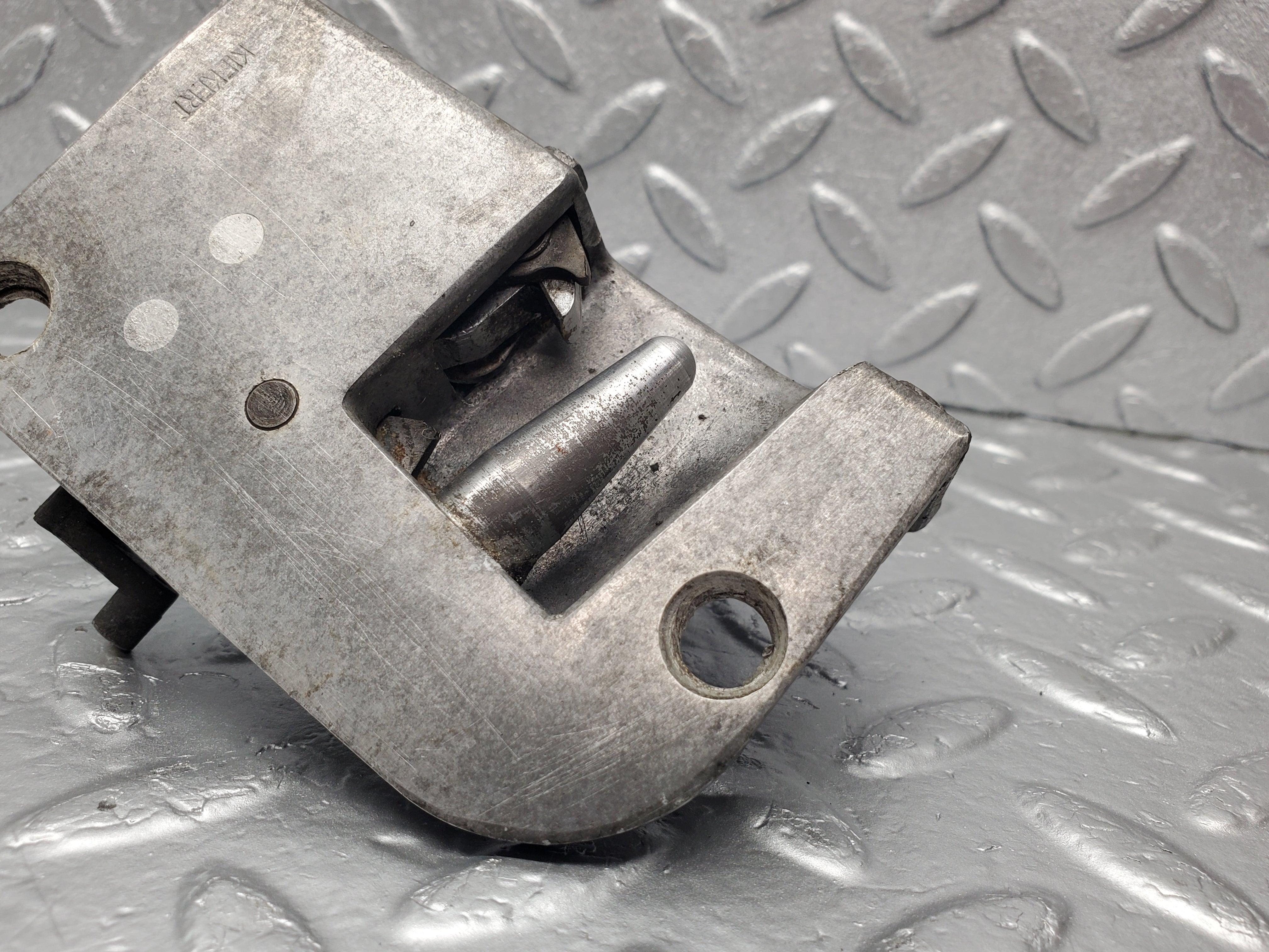 1865 Mercedes-Benz W120 Ponton Door Lock Mechanism Right Side