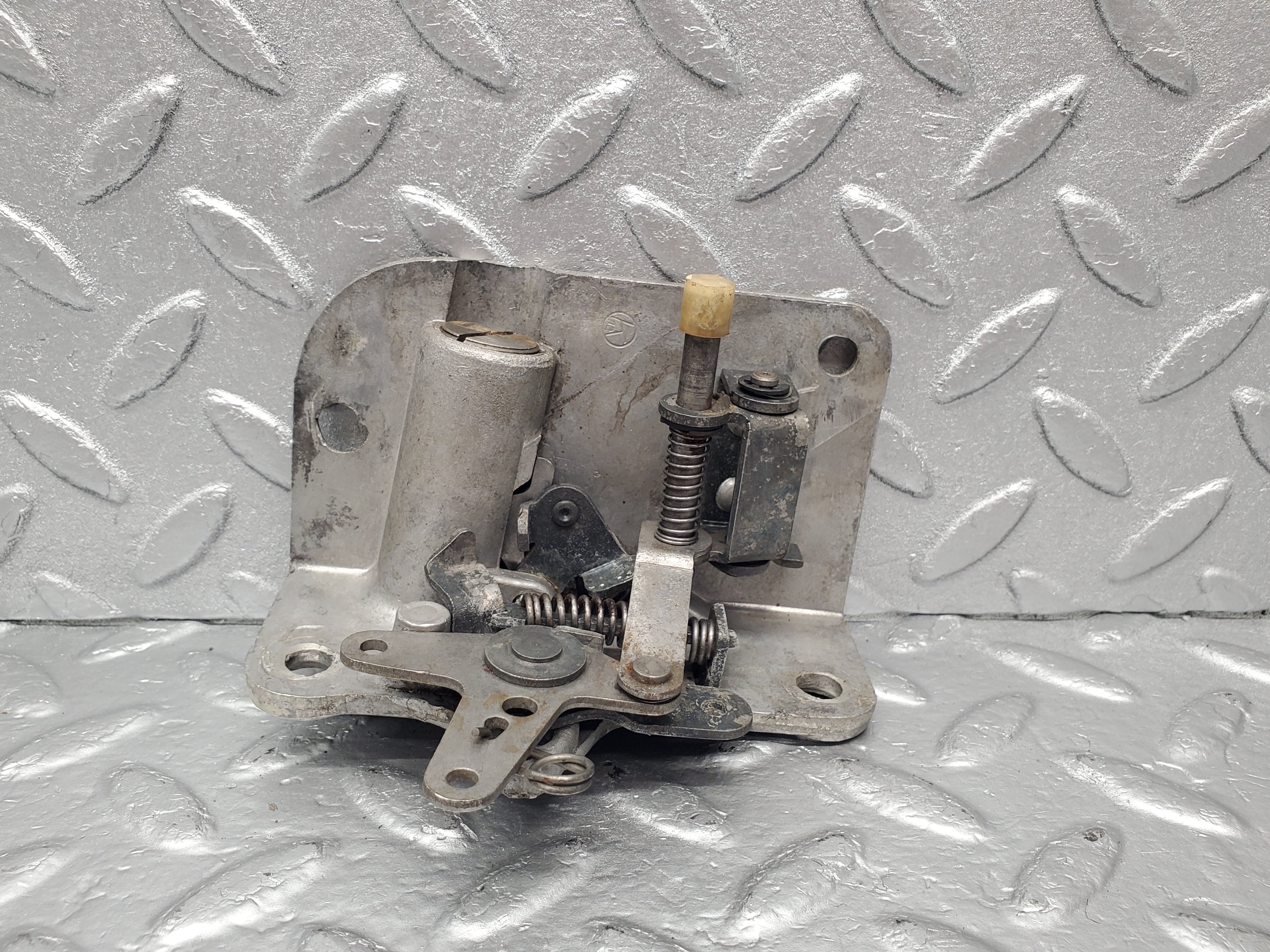 1877 Mercedes-Benz W120 Ponton Door Lock Mechanism Left Side