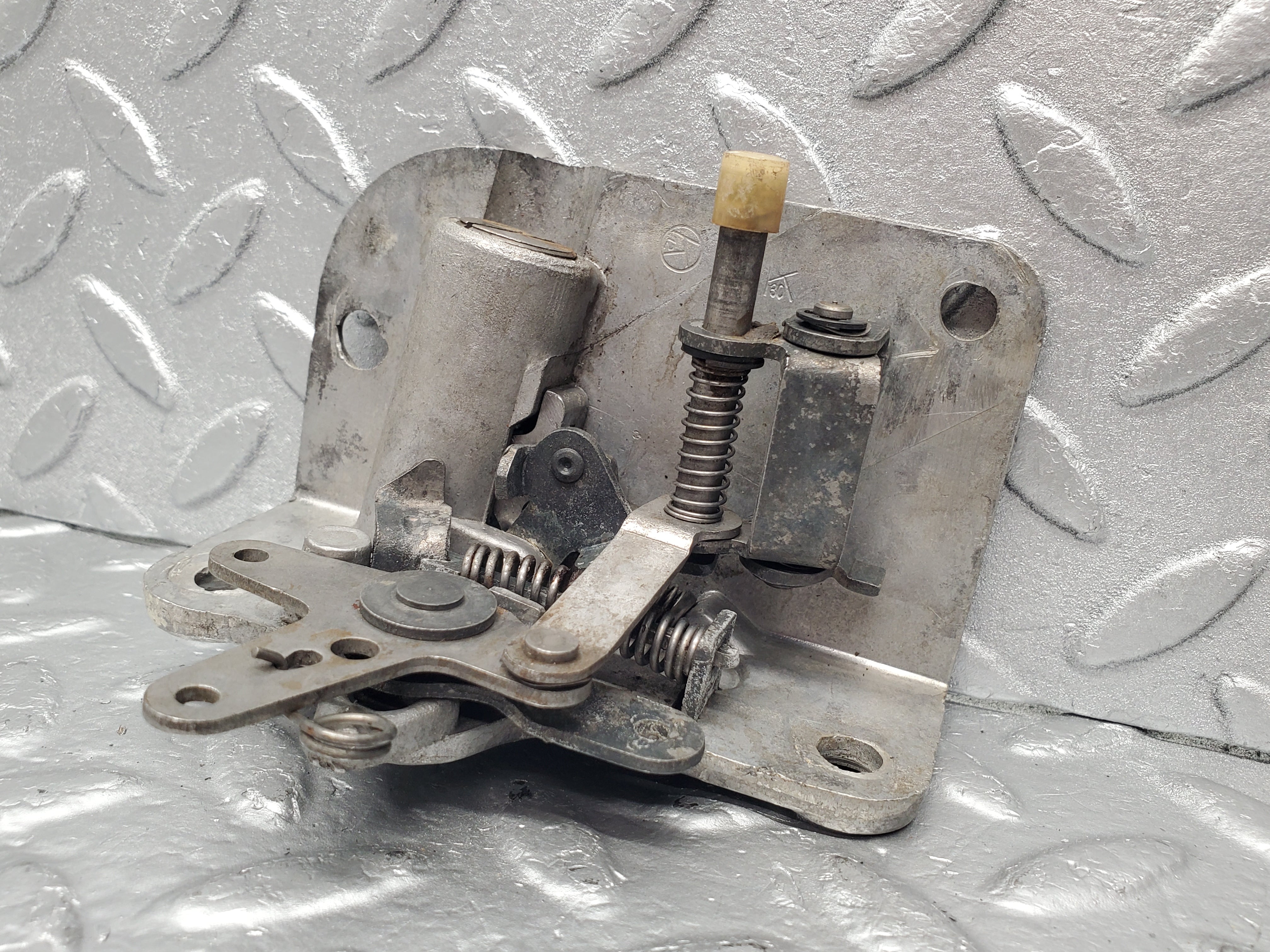 1877 Mercedes-Benz W120 Ponton Door Lock Mechanism Left Side