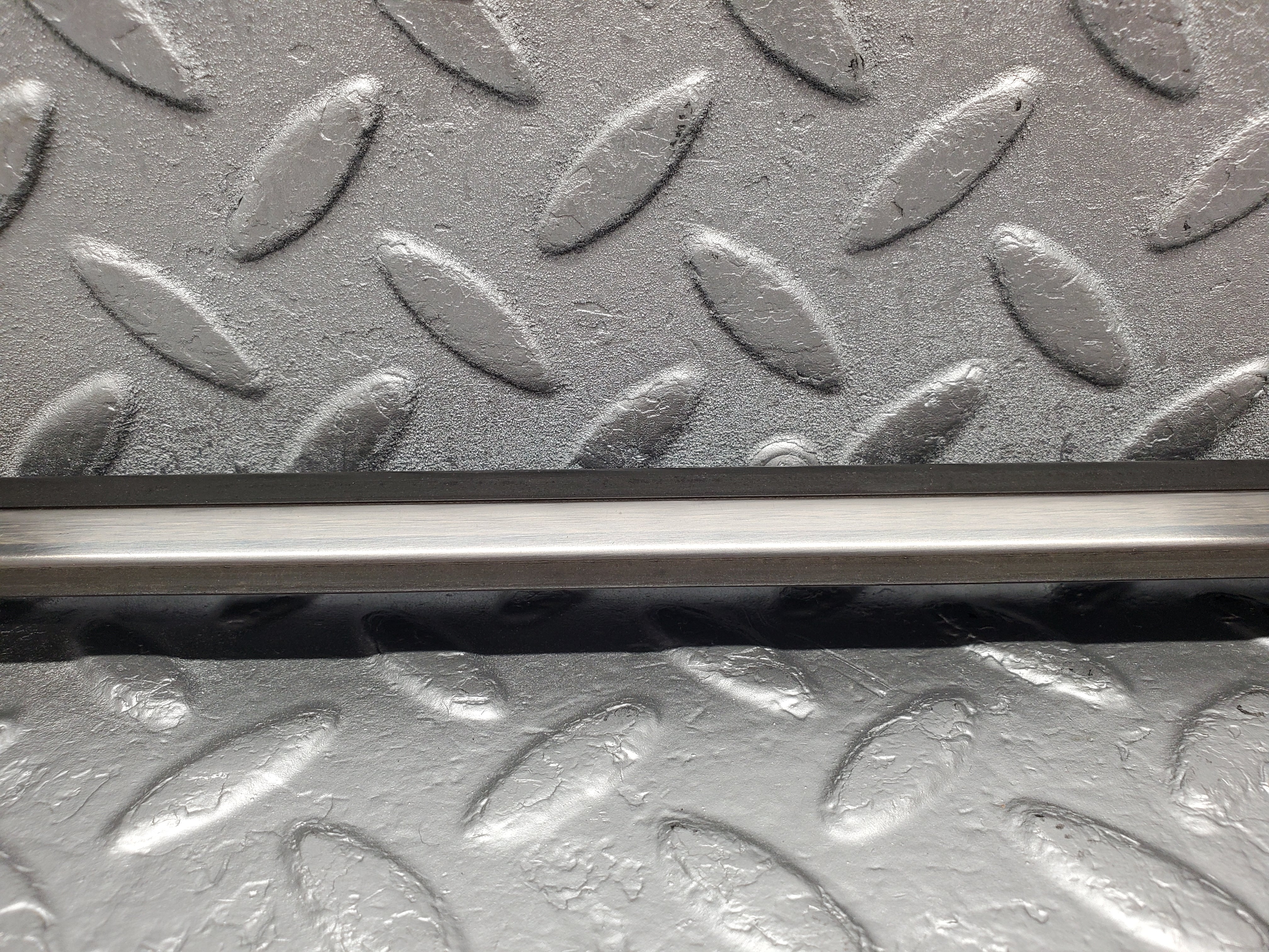 1890 Mercedes-Benz C123 230CE Coupe Left Door Centre Moulding Trim