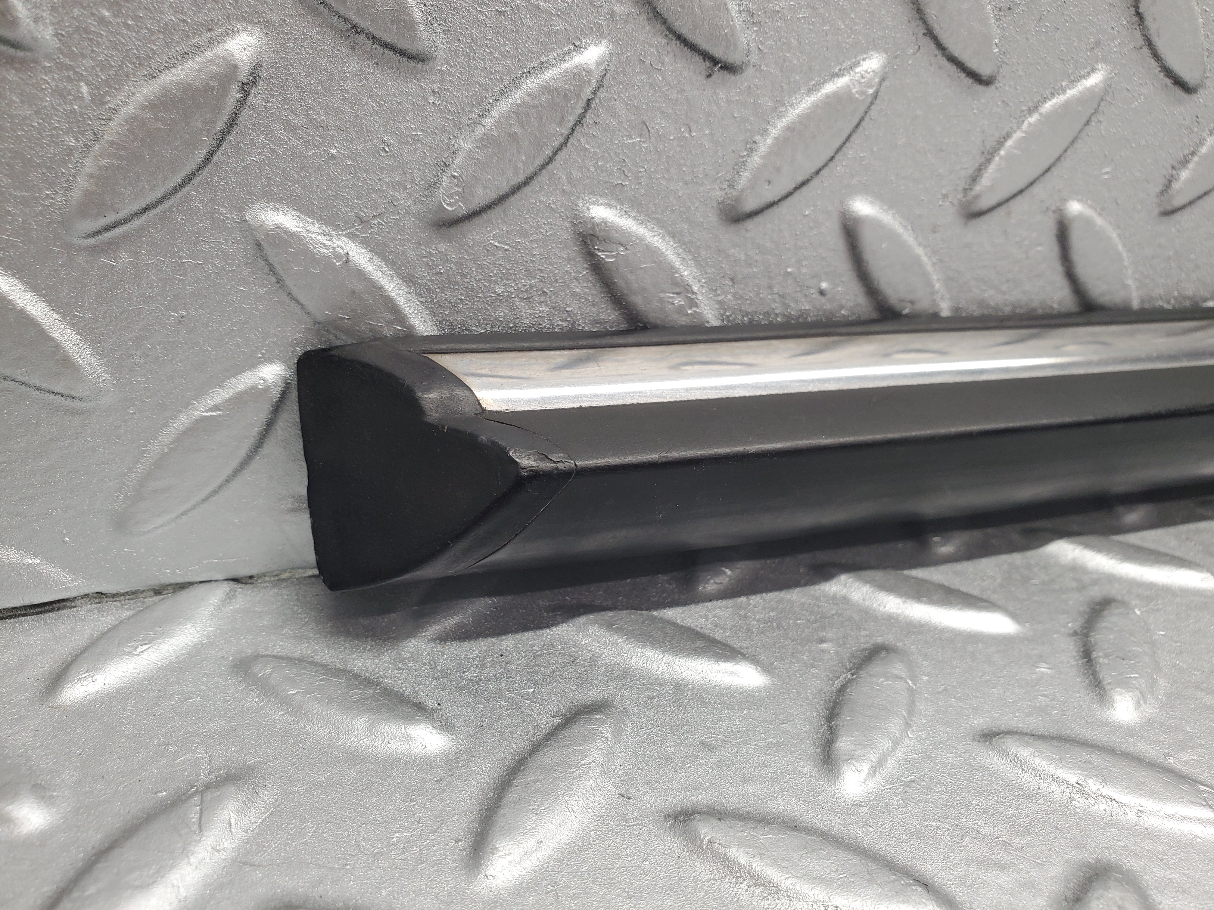 1898 Mercedes-Benz W116 350SE Front Left Door Centre Mouldin Trim