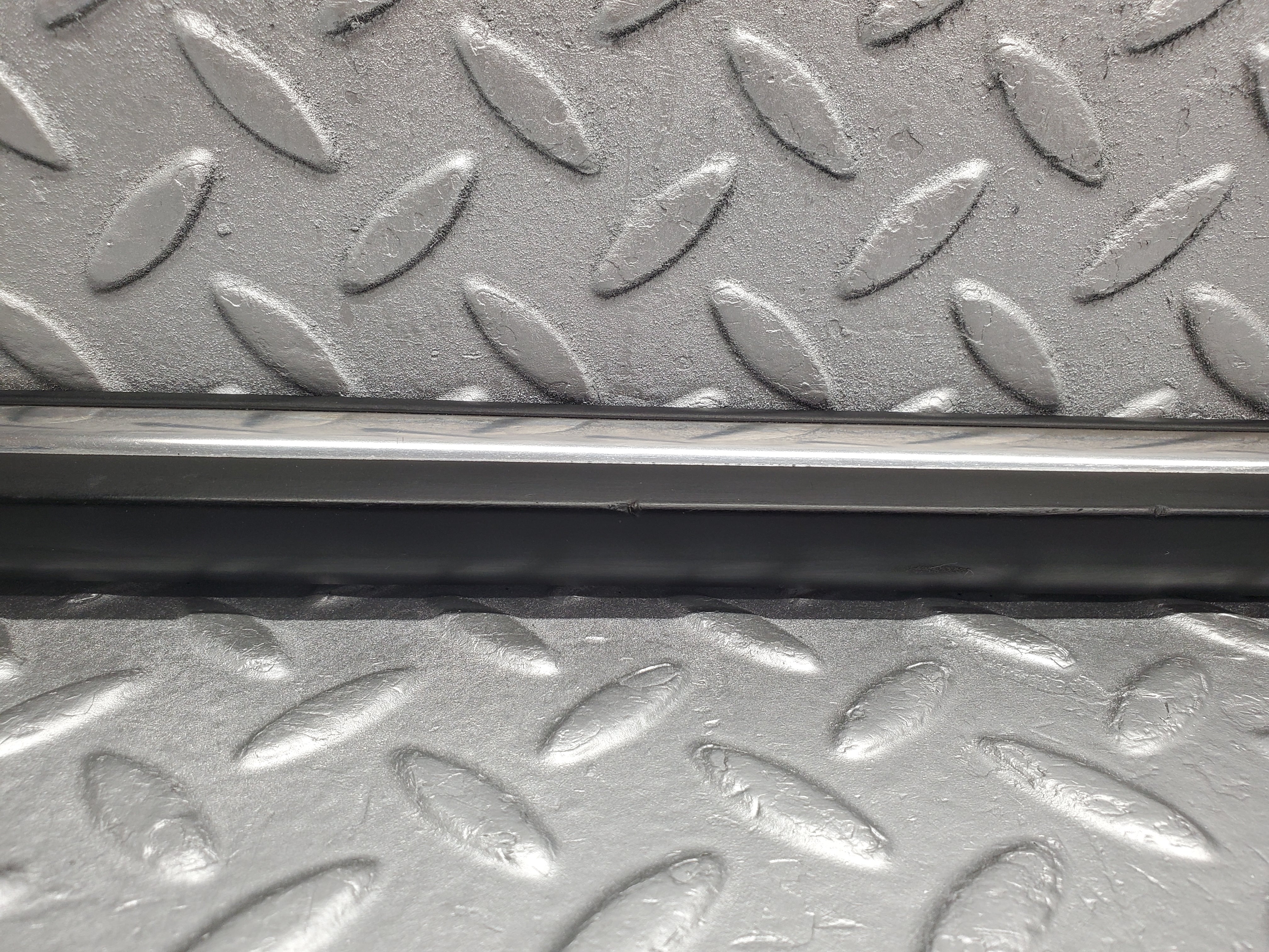 1898 Mercedes-Benz W116 350SE Front Left Door Centre Mouldin Trim