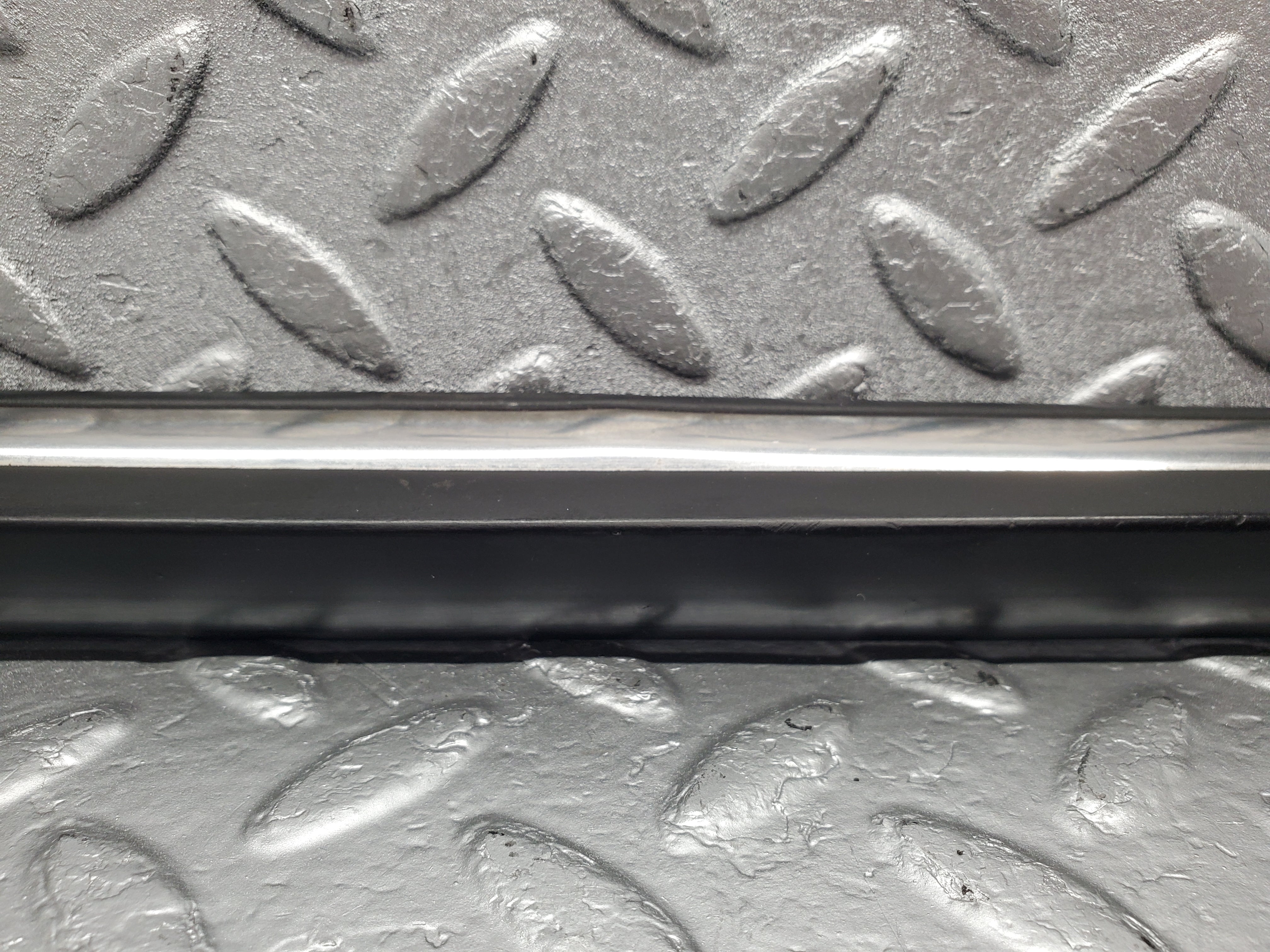 1898 Mercedes-Benz W116 350SE Front Left Door Centre Mouldin Trim