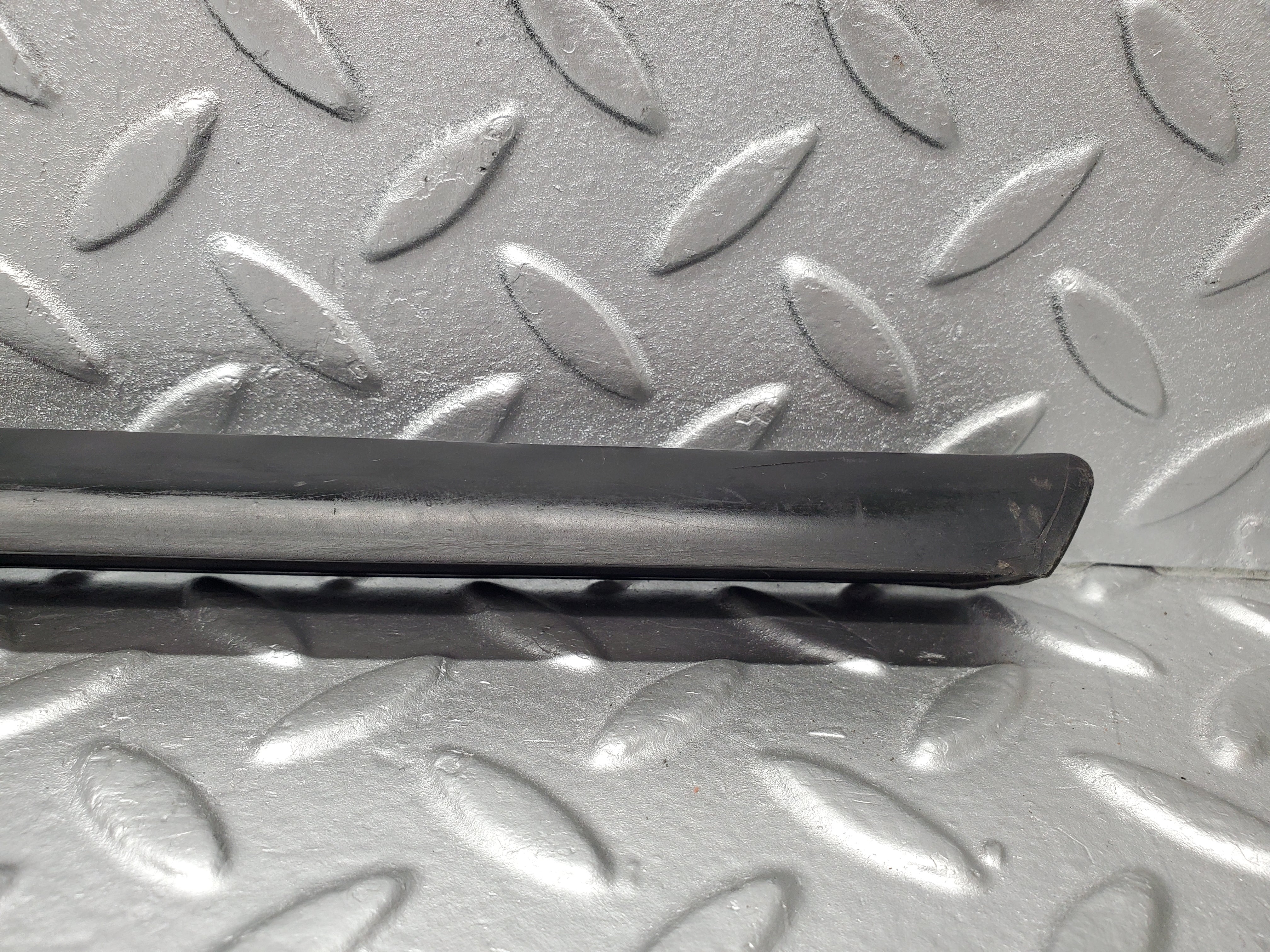 1898 Mercedes-Benz W116 350SE Front Left Door Centre Mouldin Trim