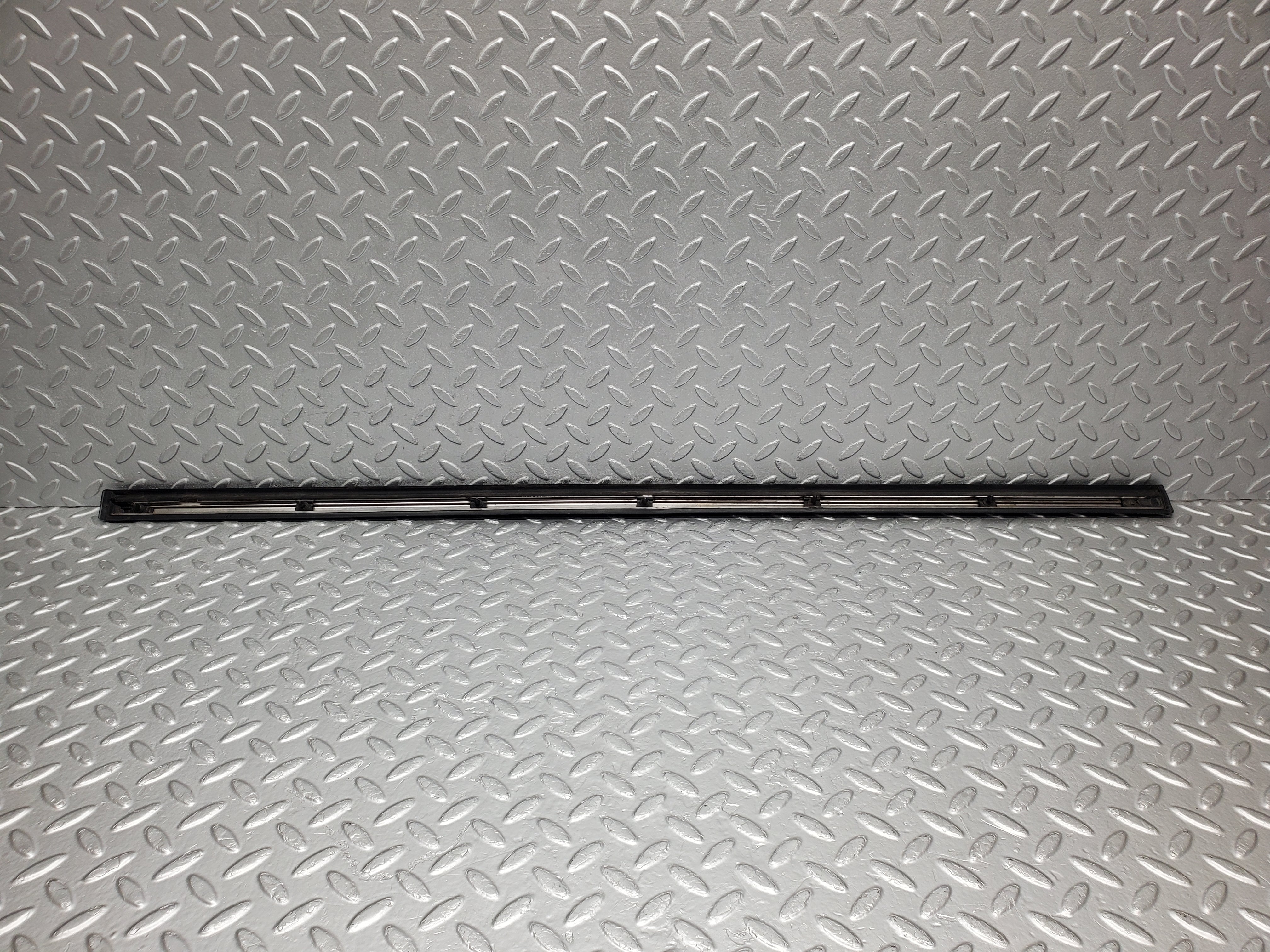 1898 Mercedes-Benz W116 350SE Front Left Door Centre Mouldin Trim