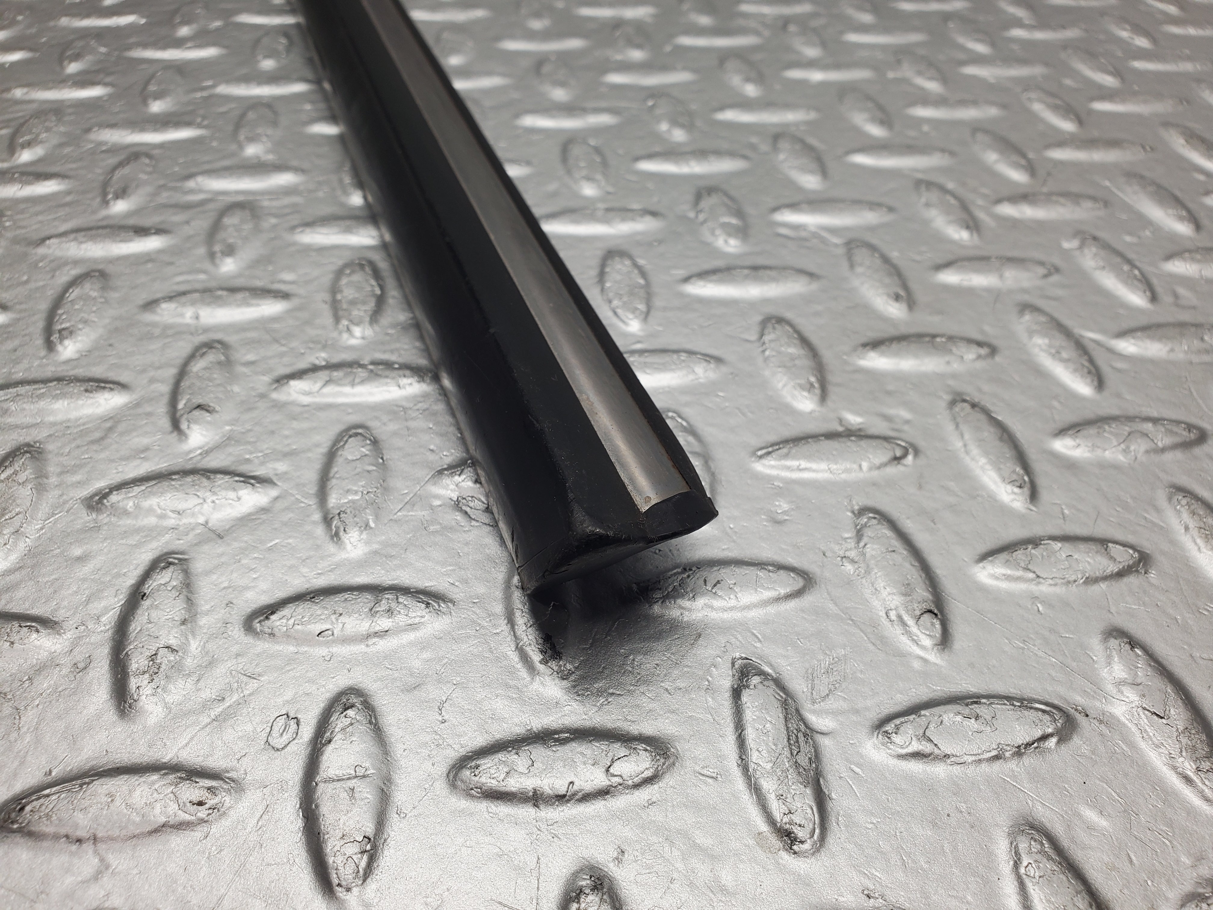 1898 Mercedes-Benz W116 350SE Front Left Door Centre Mouldin Trim