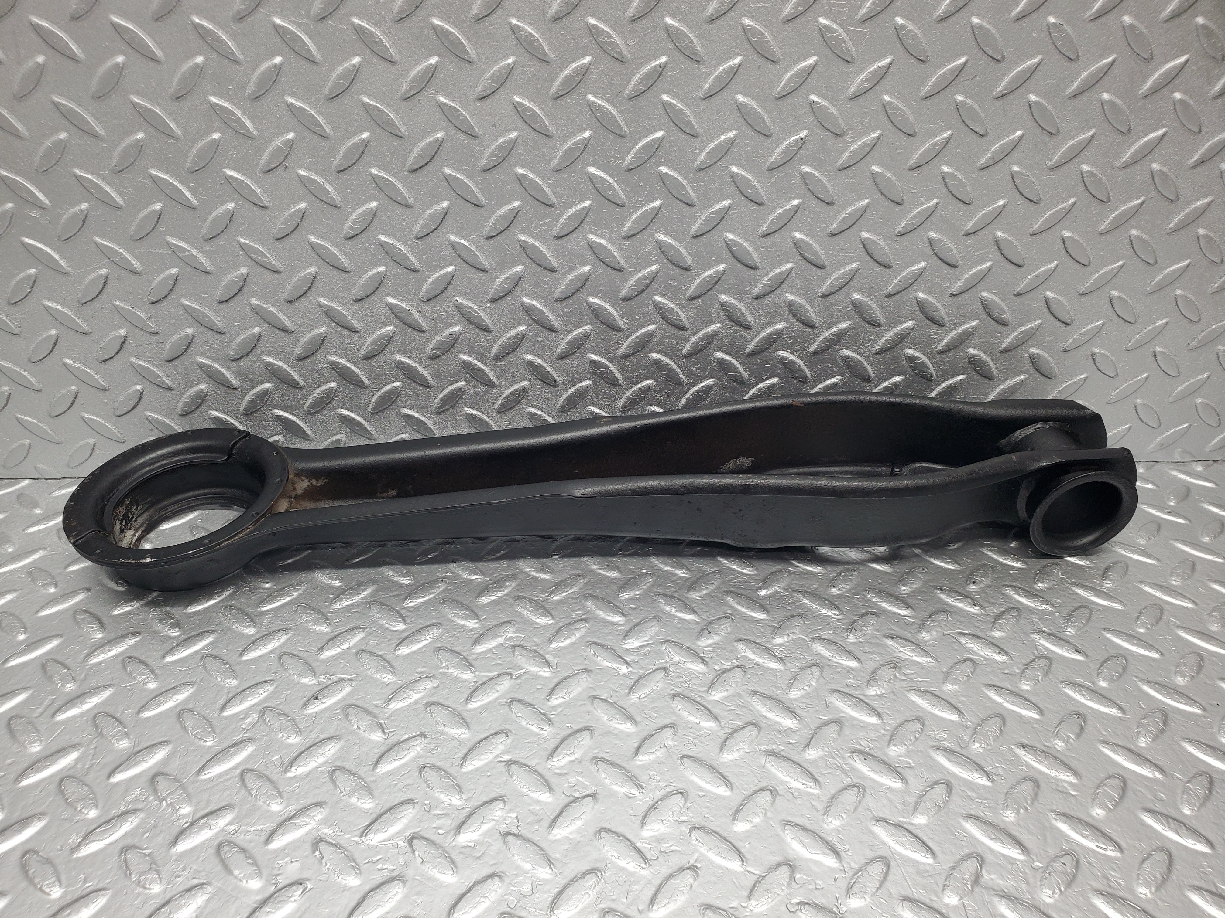 1909 Mercedes-Benz W120 Ponton Rear Axle Spring Coil Mount Right