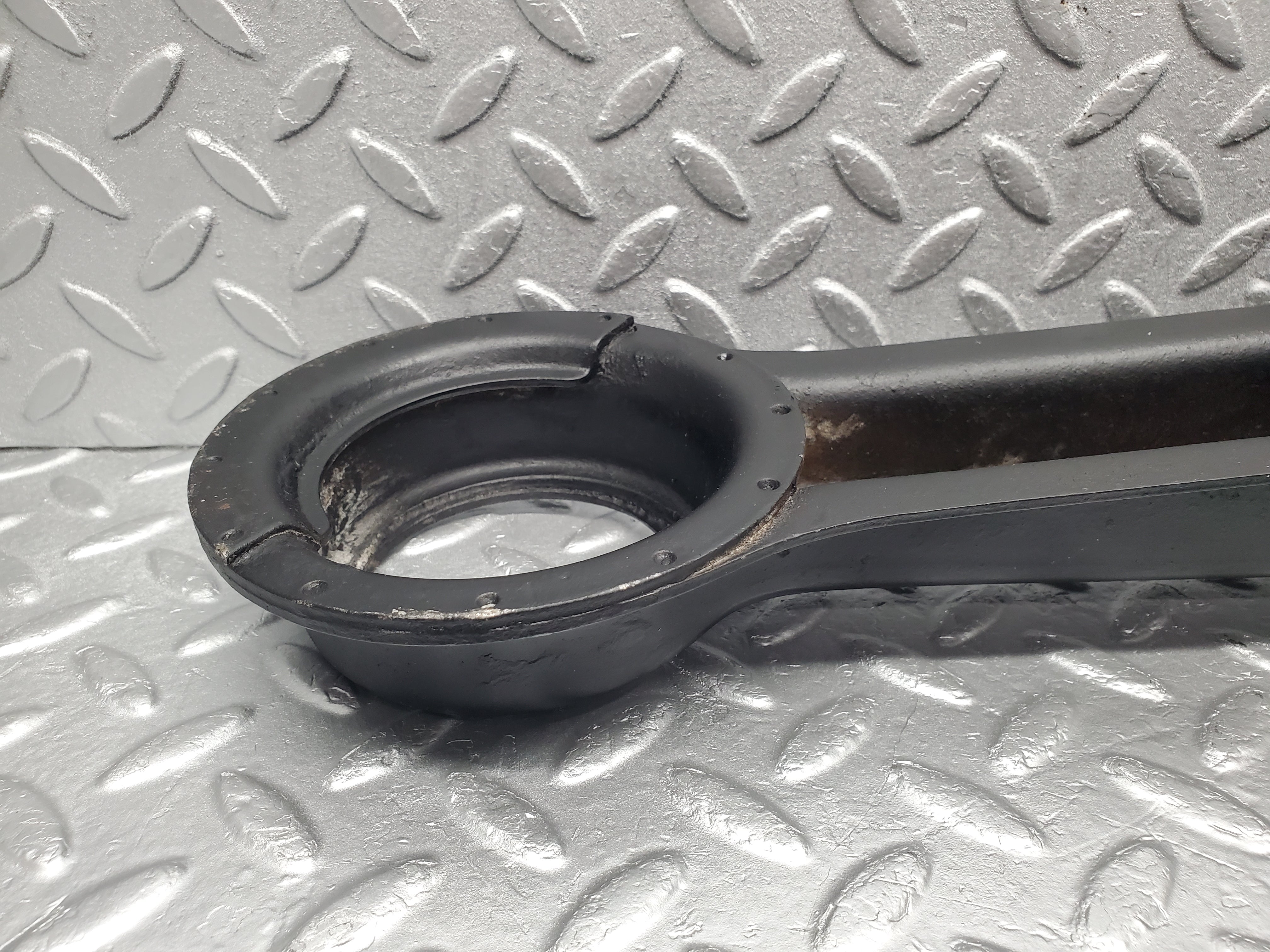 1909 Mercedes-Benz W120 Ponton Rear Axle Spring Coil Mount Right