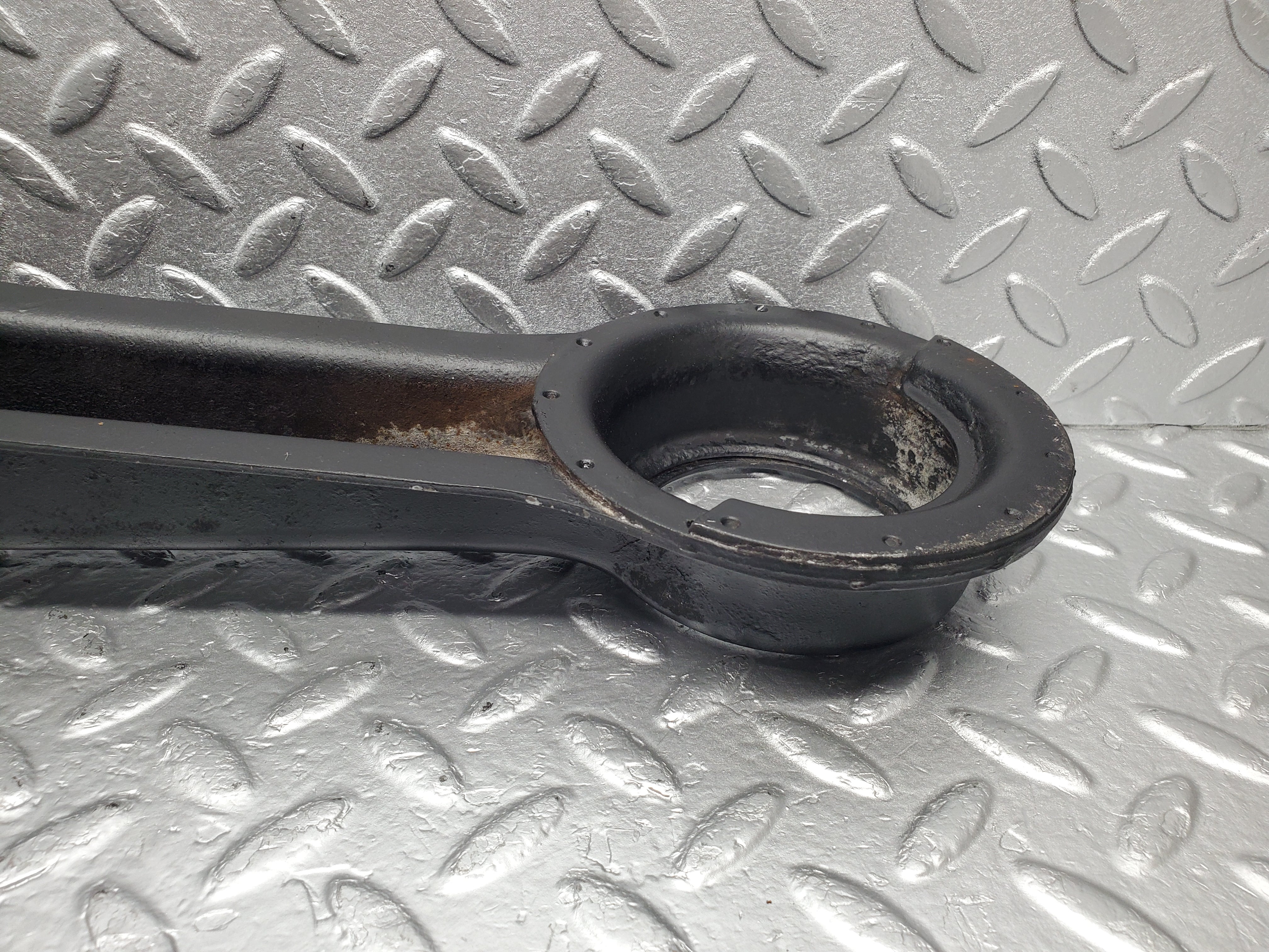 1909 Mercedes-Benz W120 Ponton Rear Axle Spring Coil Mount Right