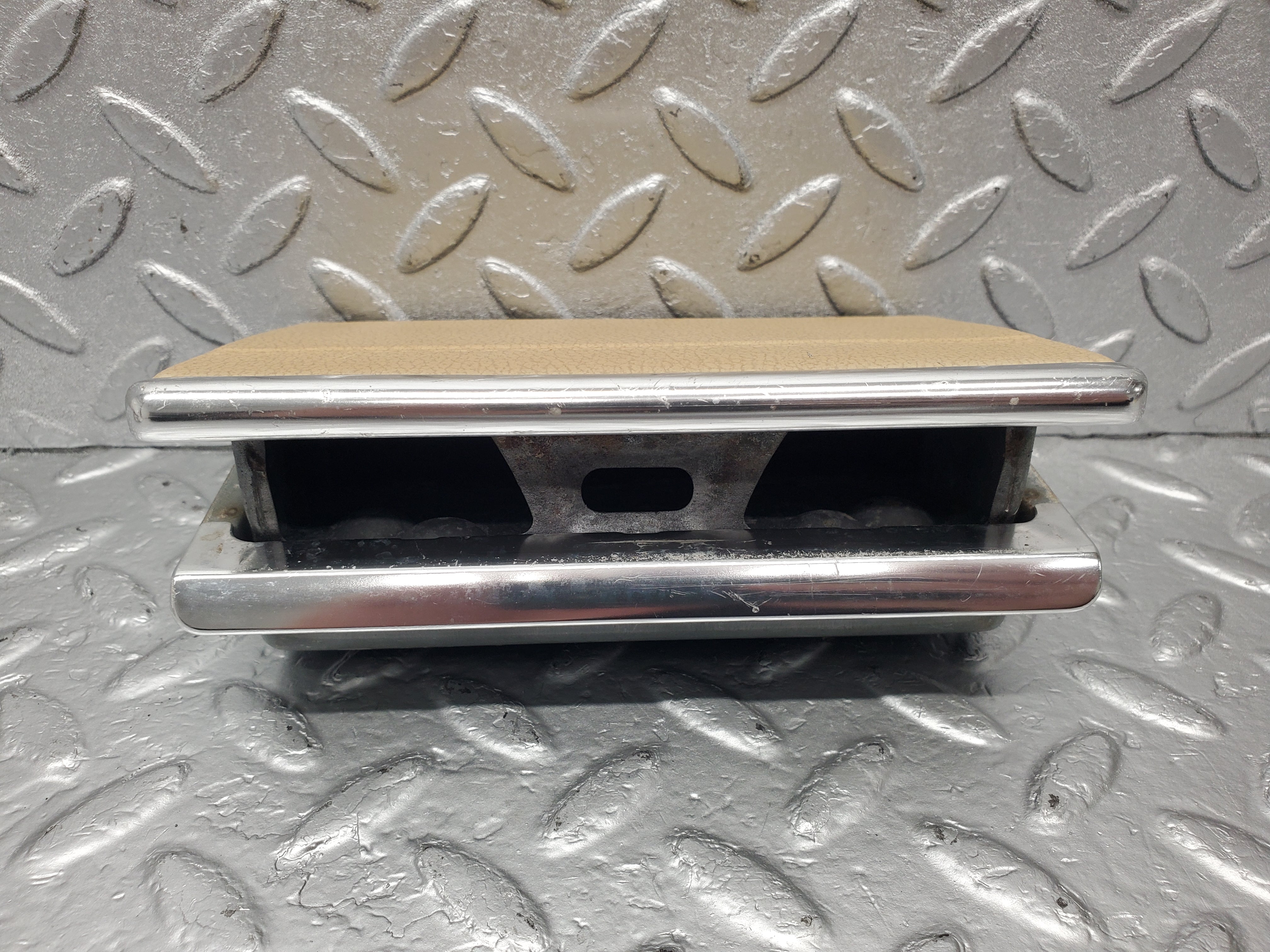 1917 Mercedes-Benz W116 350SE Rear Ashtray Beige