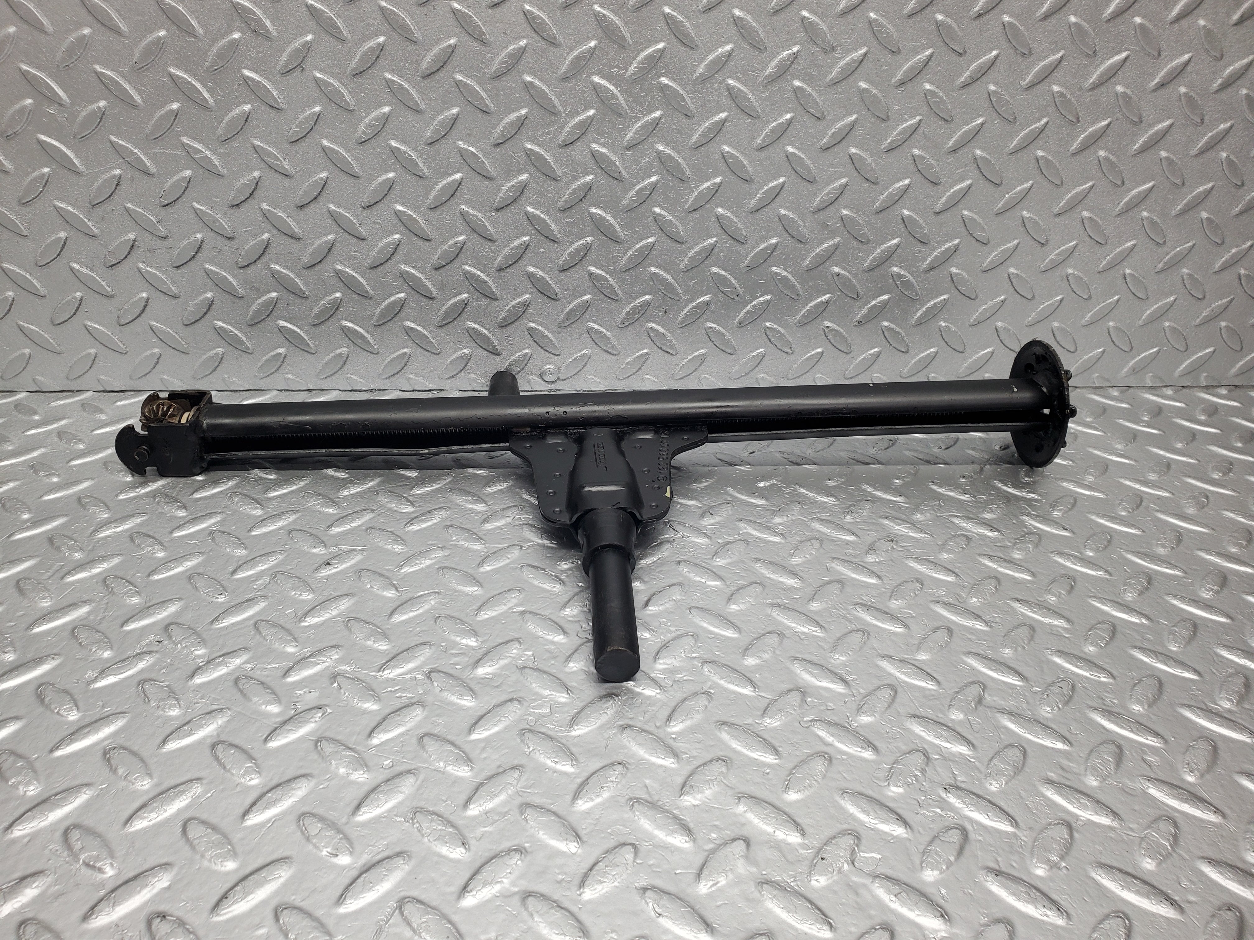 1958 Mercedes-Benz W123 230E Car Jack 1235830715