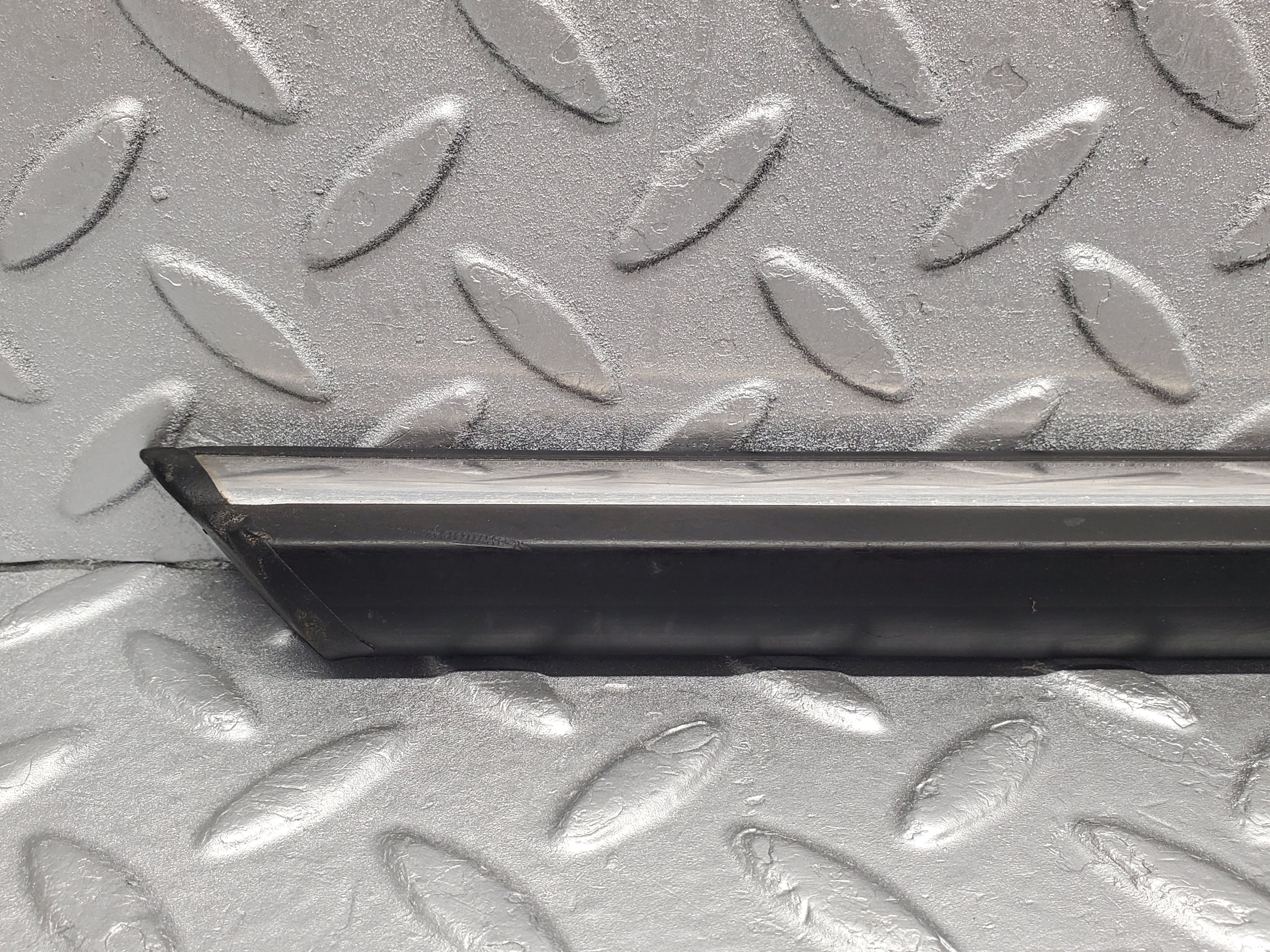 1971 Mercedes-Benz W116 350SE Rear Right Door Centre Moulding Trim