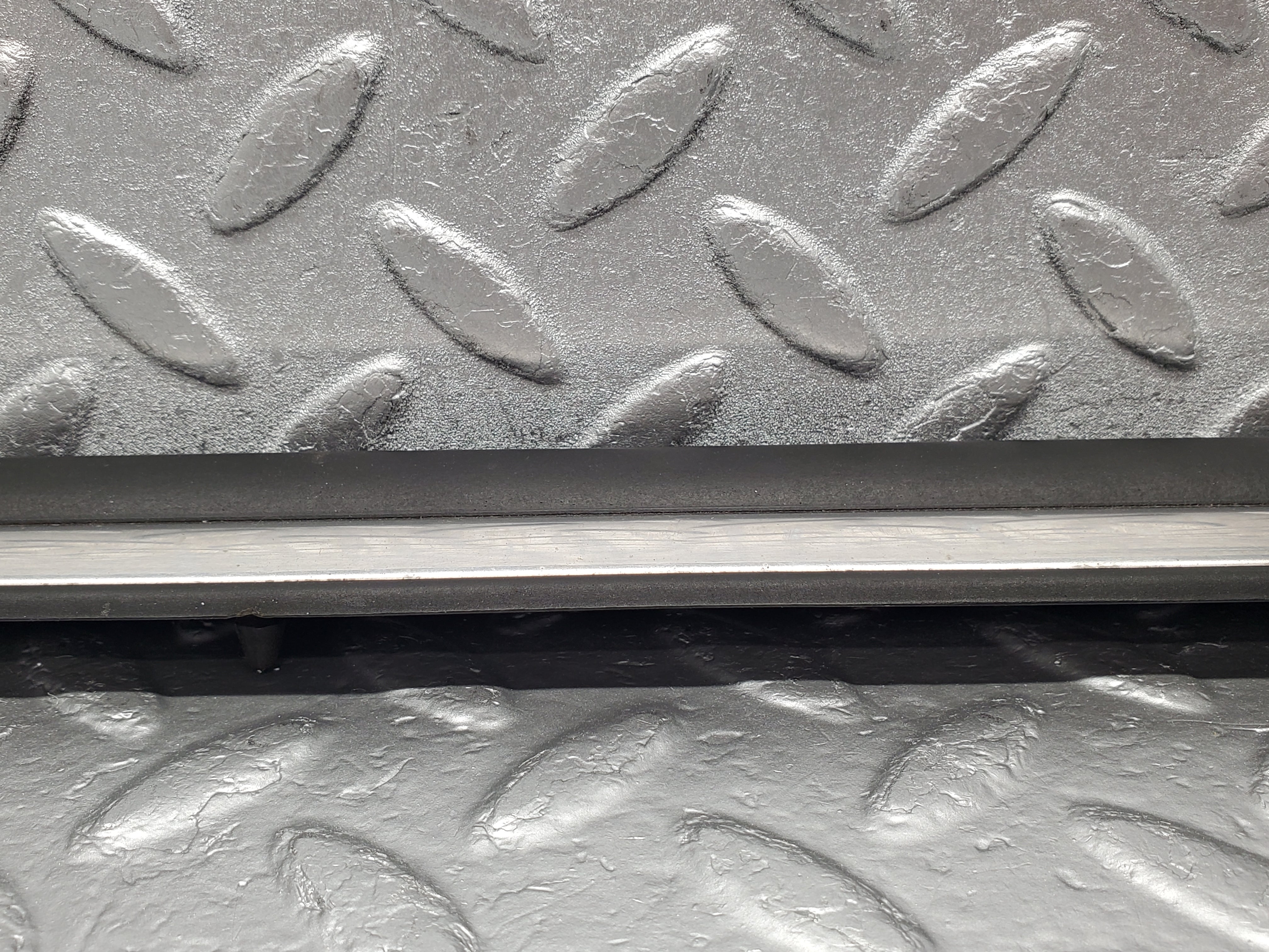 1971 Mercedes-Benz W116 350SE Rear Right Door Centre Moulding Trim