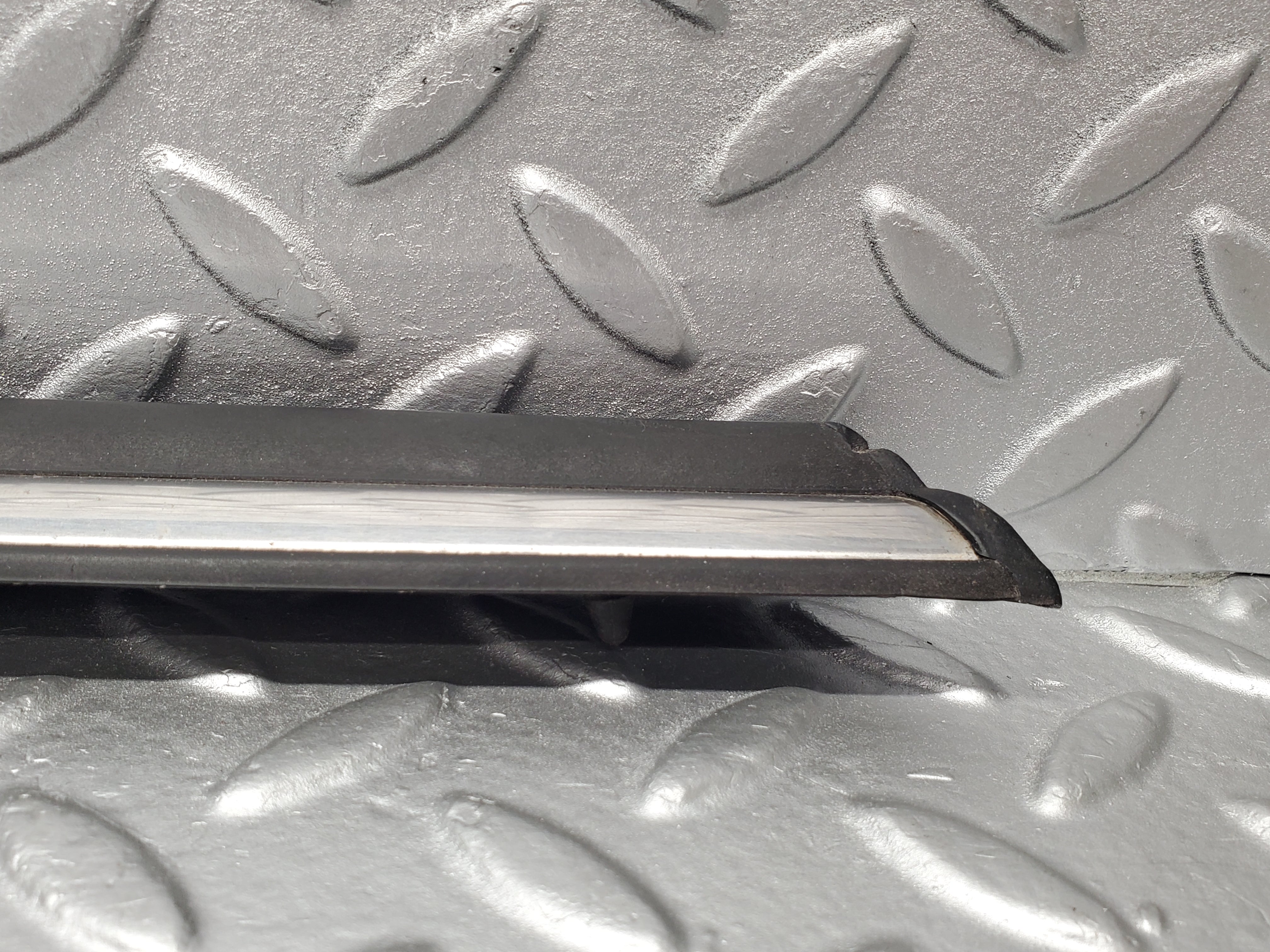 1971 Mercedes-Benz W116 350SE Rear Right Door Centre Moulding Trim