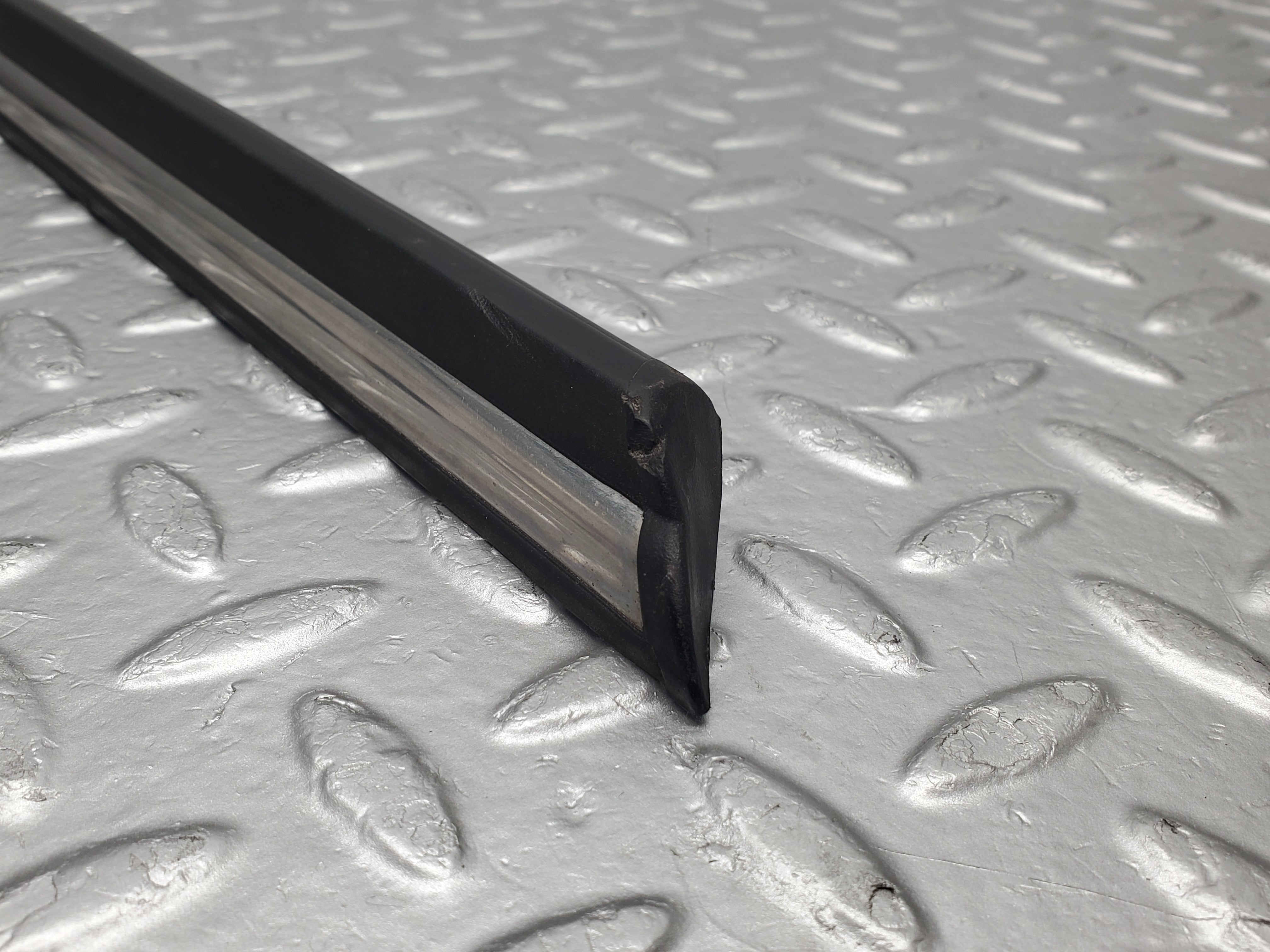 1971 Mercedes-Benz W116 350SE Rear Right Door Centre Moulding Trim