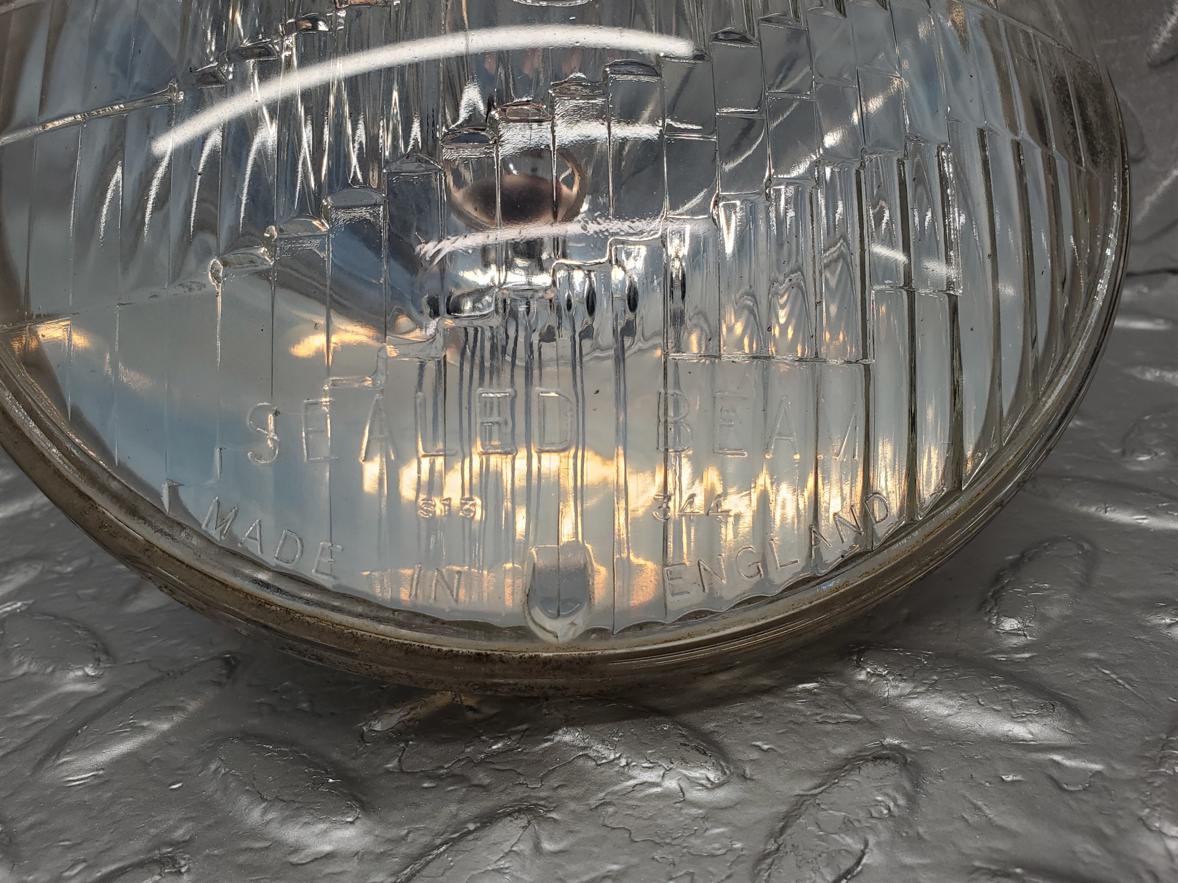 1989 Mercedes-Benz W120 Ponton Headlight Bulb Lucas