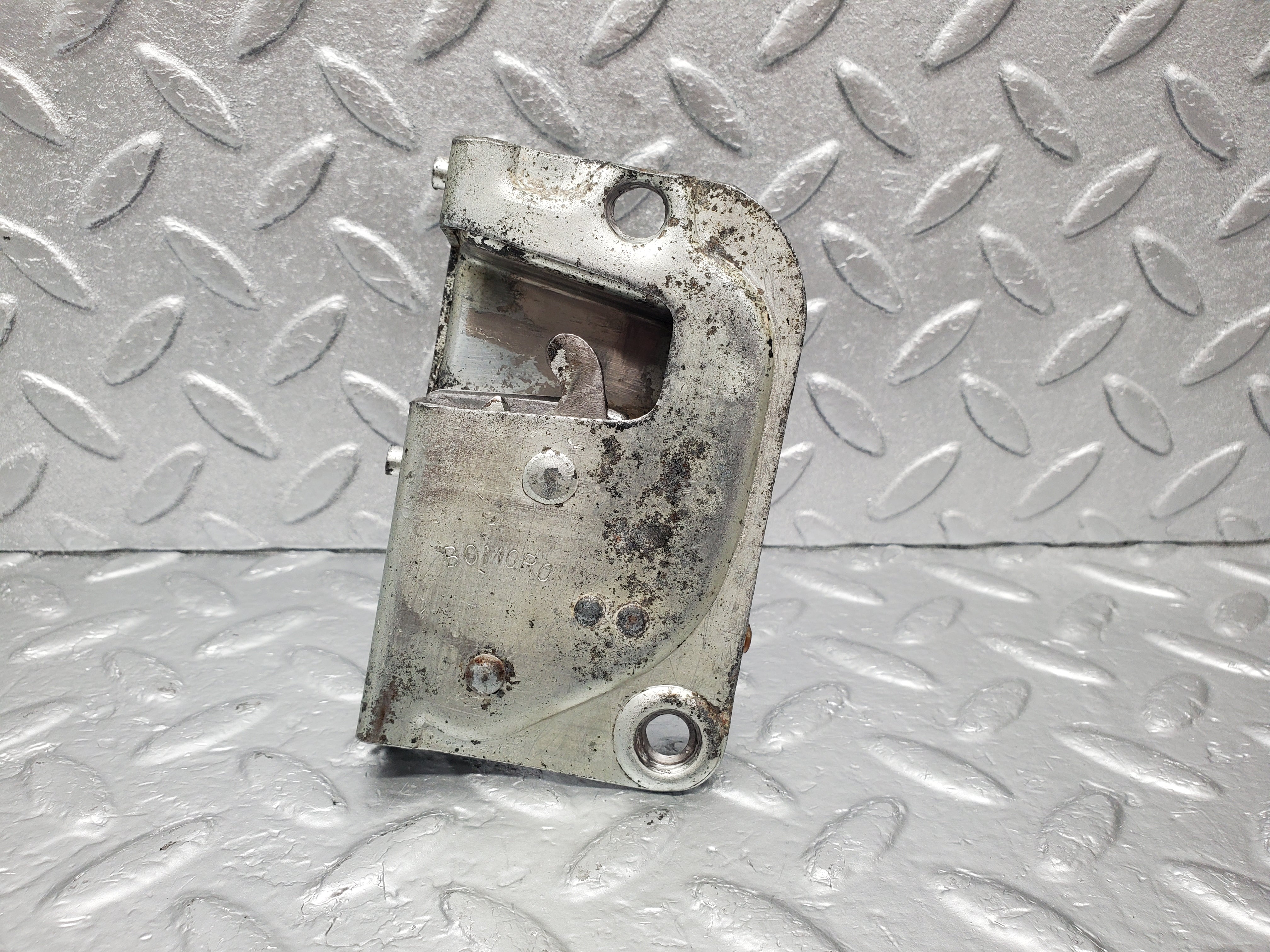 2054 Mercedes-Benz W105 219 Ponton Door Lock Rear Right BOMORO