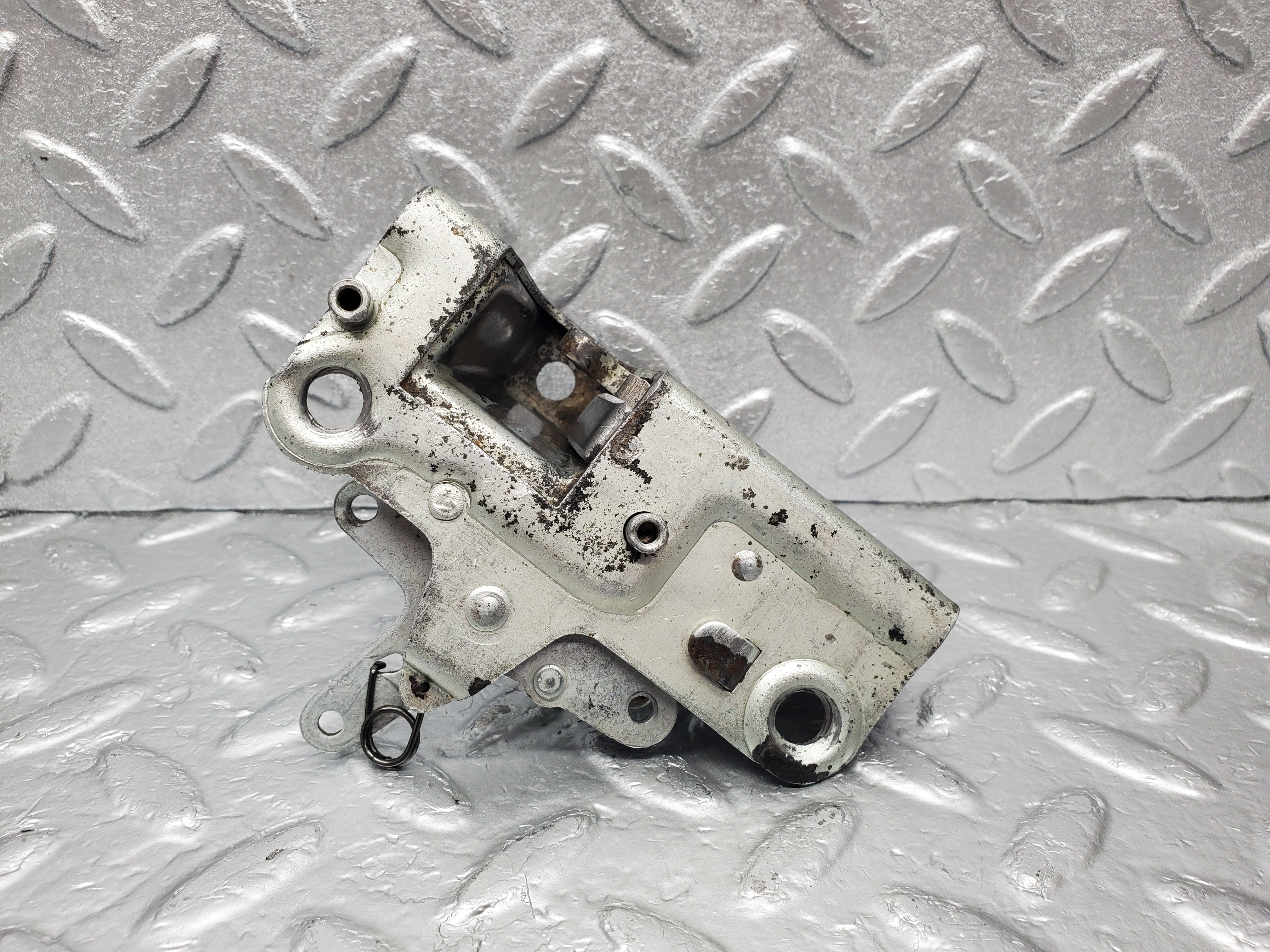 2054 Mercedes-Benz W105 219 Ponton Door Lock Rear Right BOMORO