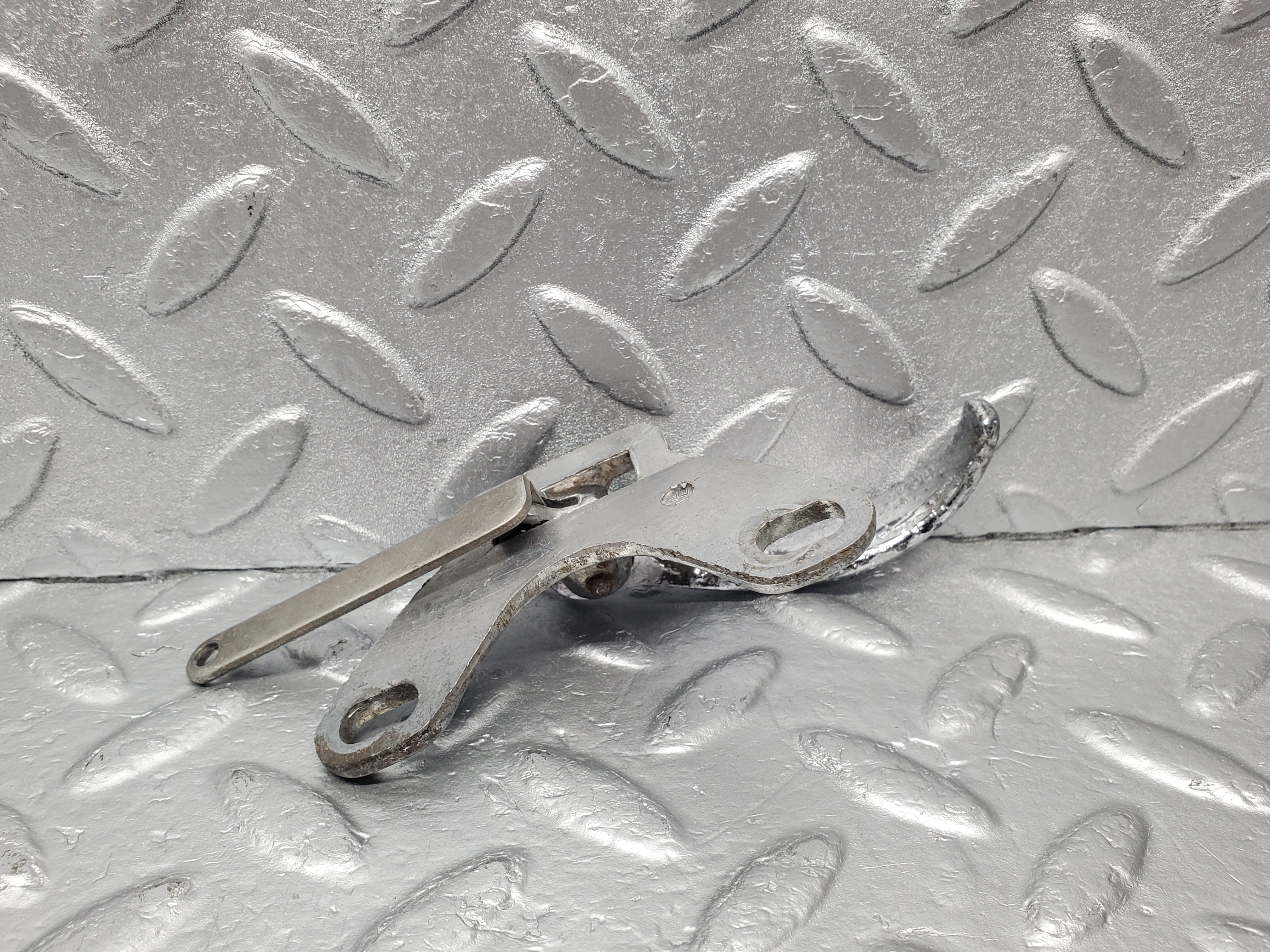 2058 Mercedes-Benz W105 219 Ponton Interior Door Handle Rear Left