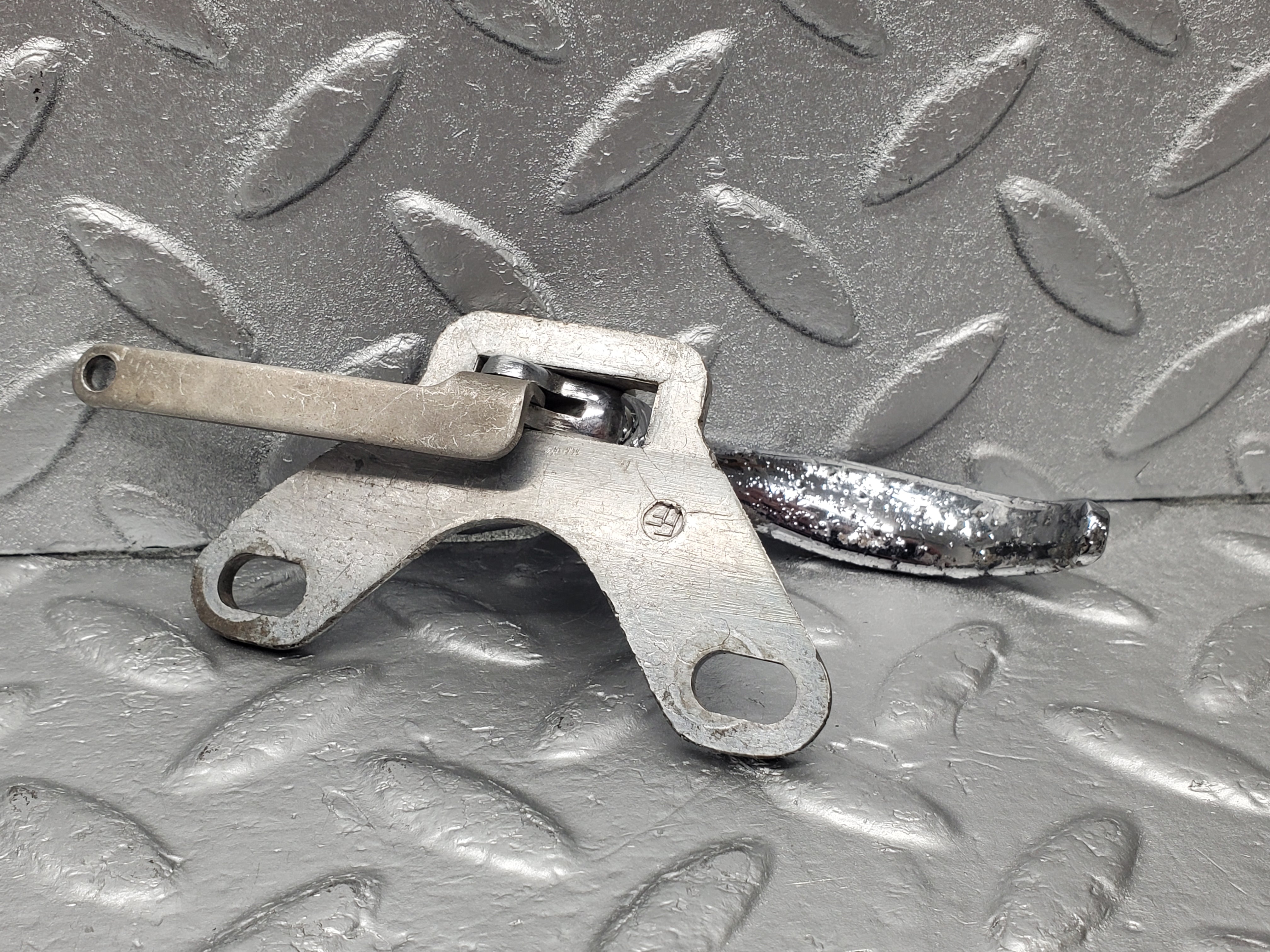 2058 Mercedes-Benz W105 219 Ponton Interior Door Handle Rear Left