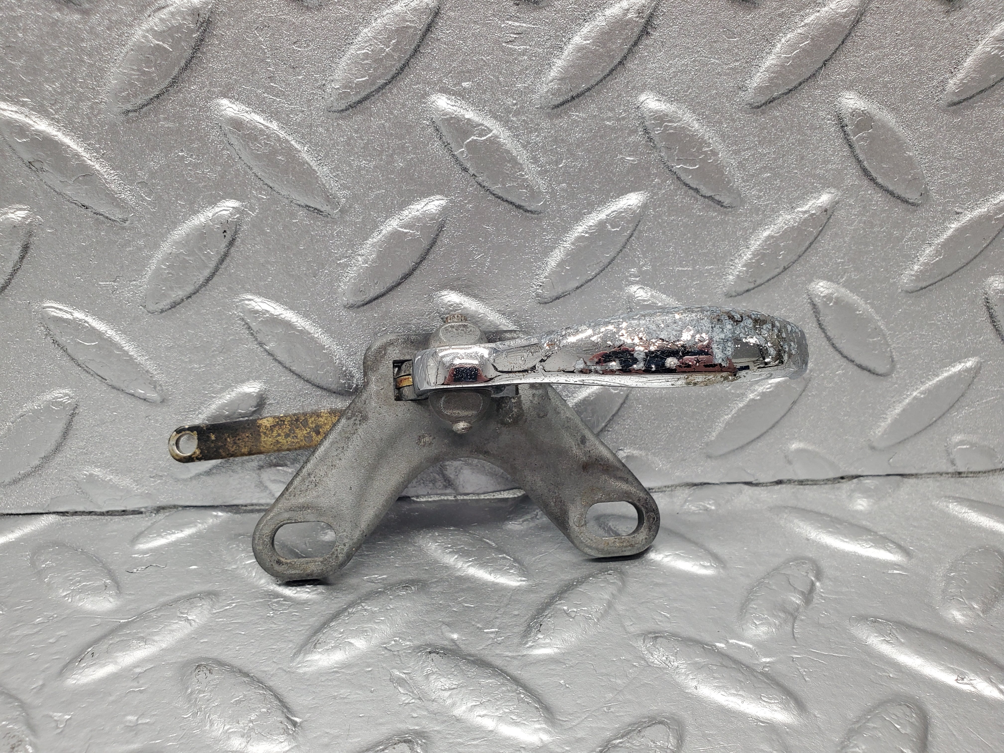 2061 Mercedes-Benz W105 219 Ponton Interior Door Handle Front Left