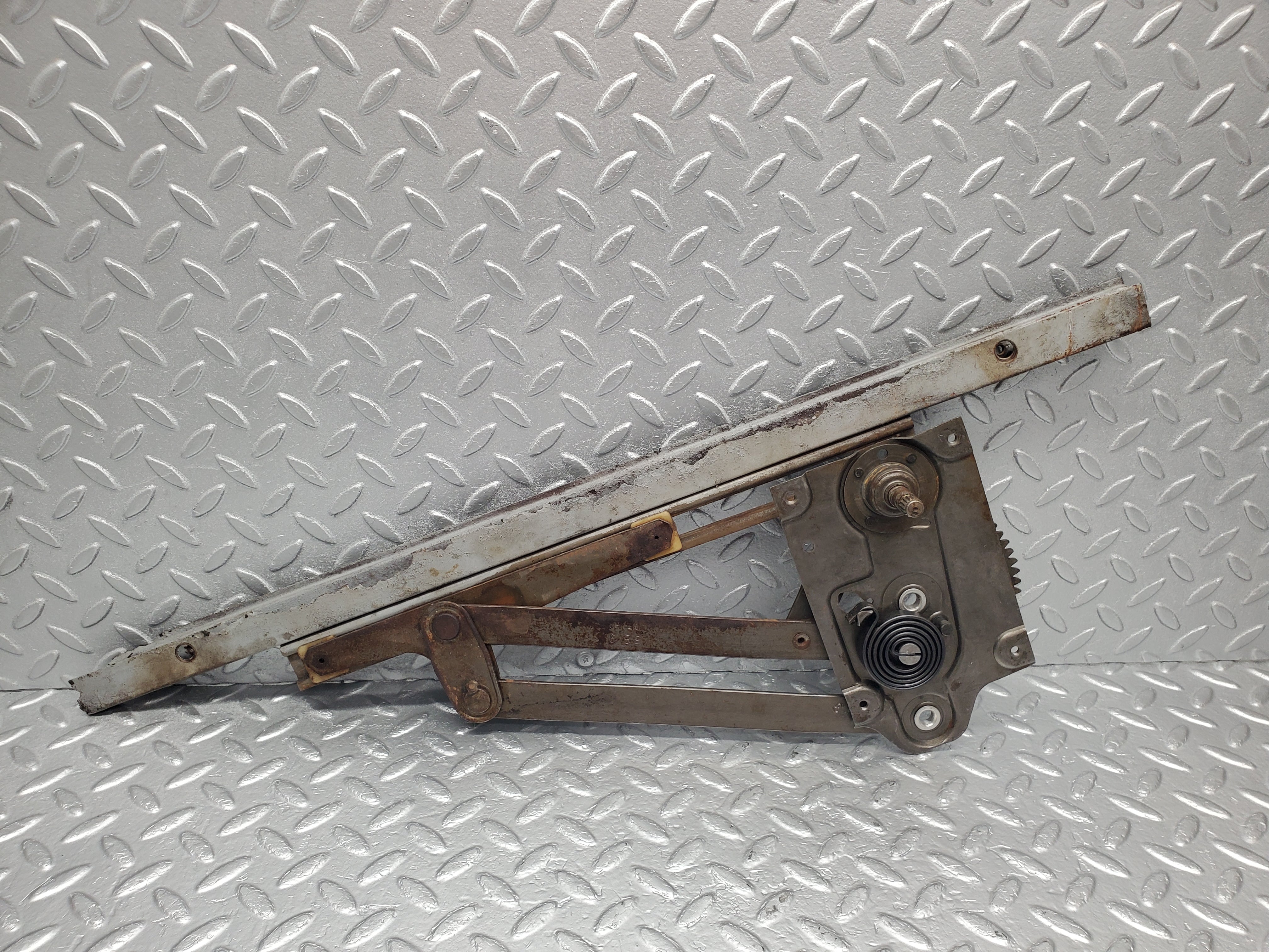 2050 Mercedes-Benz W105 219 Ponton Rear Left Manual Window Regulator