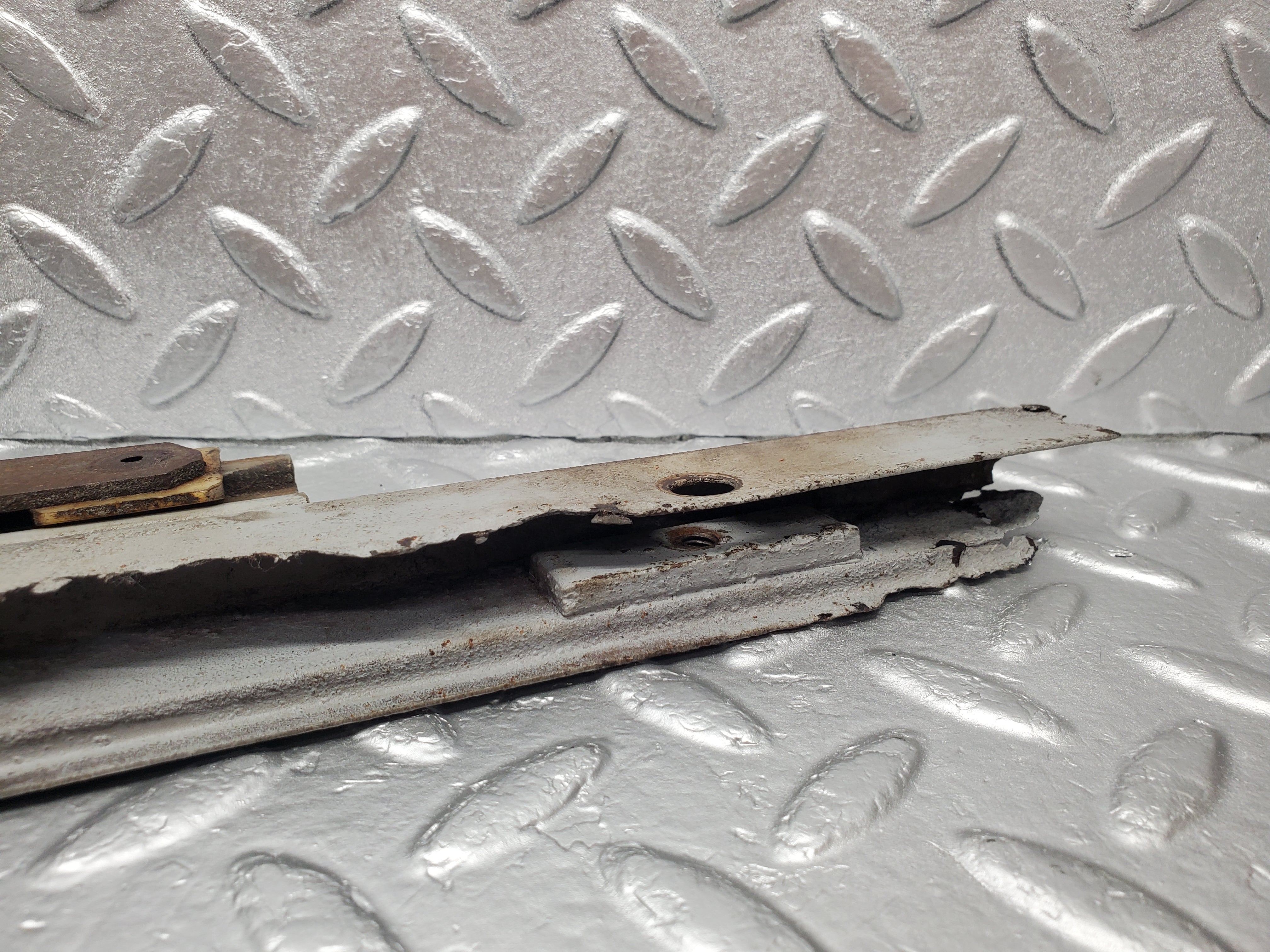 2050 Mercedes-Benz W105 219 Ponton Rear Left Manual Window Regulator