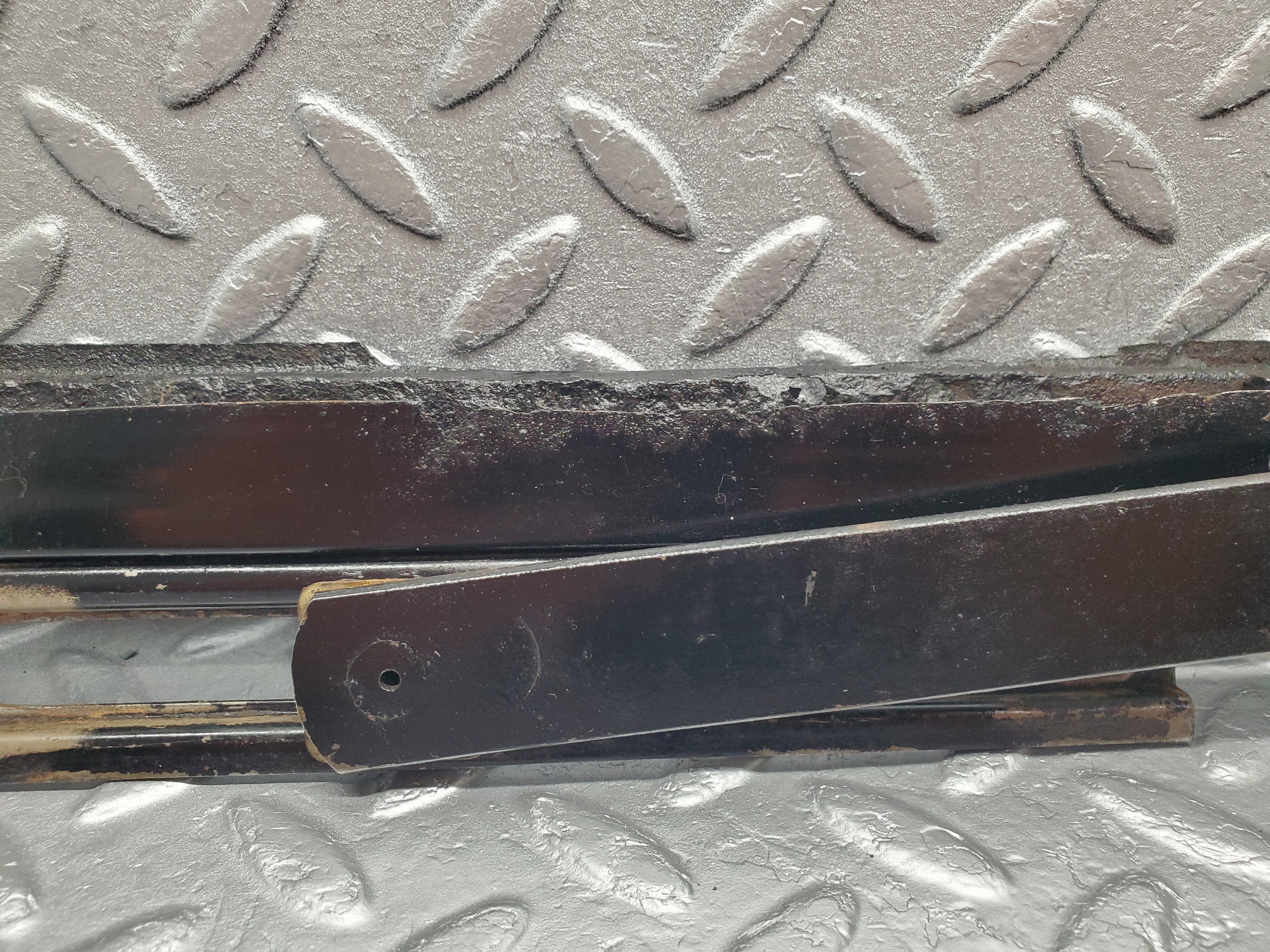 2052 Mercedes-Benz W105 219 Ponton Front Left Manual Window Regulator