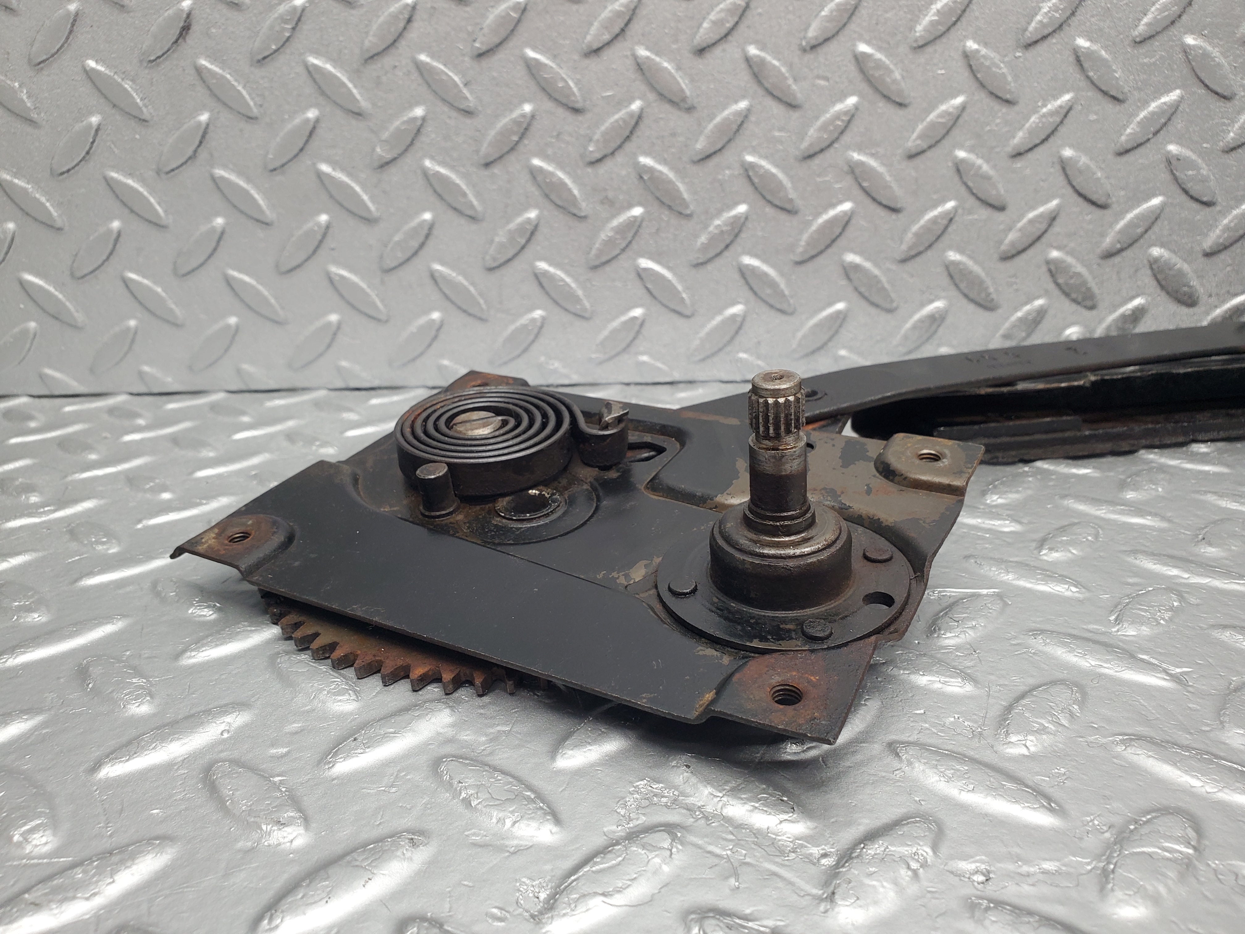 2052 Mercedes-Benz W105 219 Ponton Front Left Manual Window Regulator