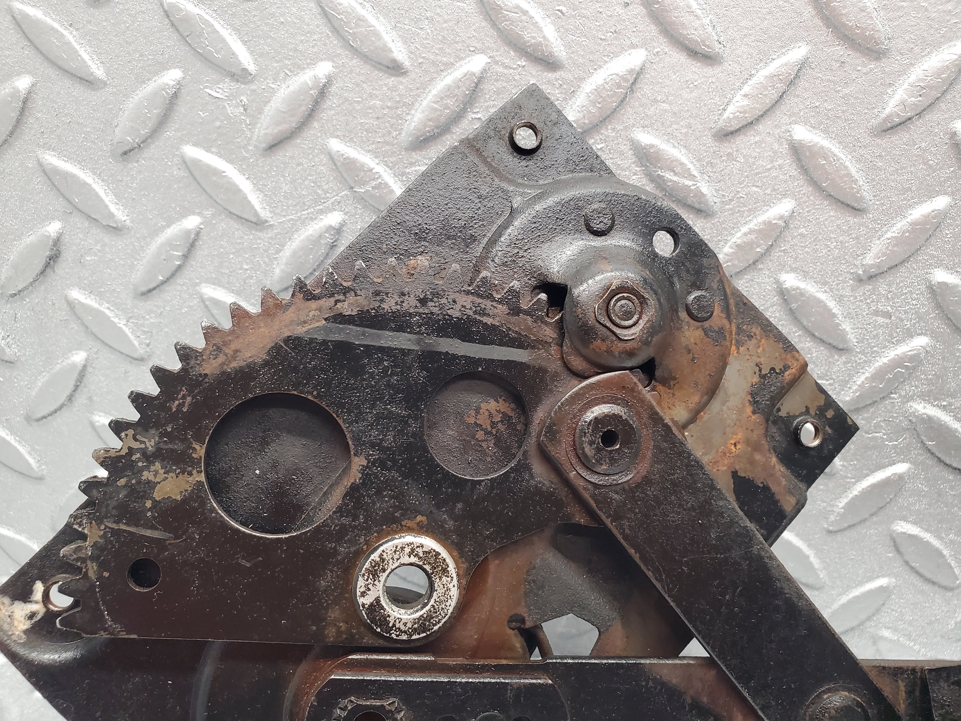 2052 Mercedes-Benz W105 219 Ponton Front Left Manual Window Regulator