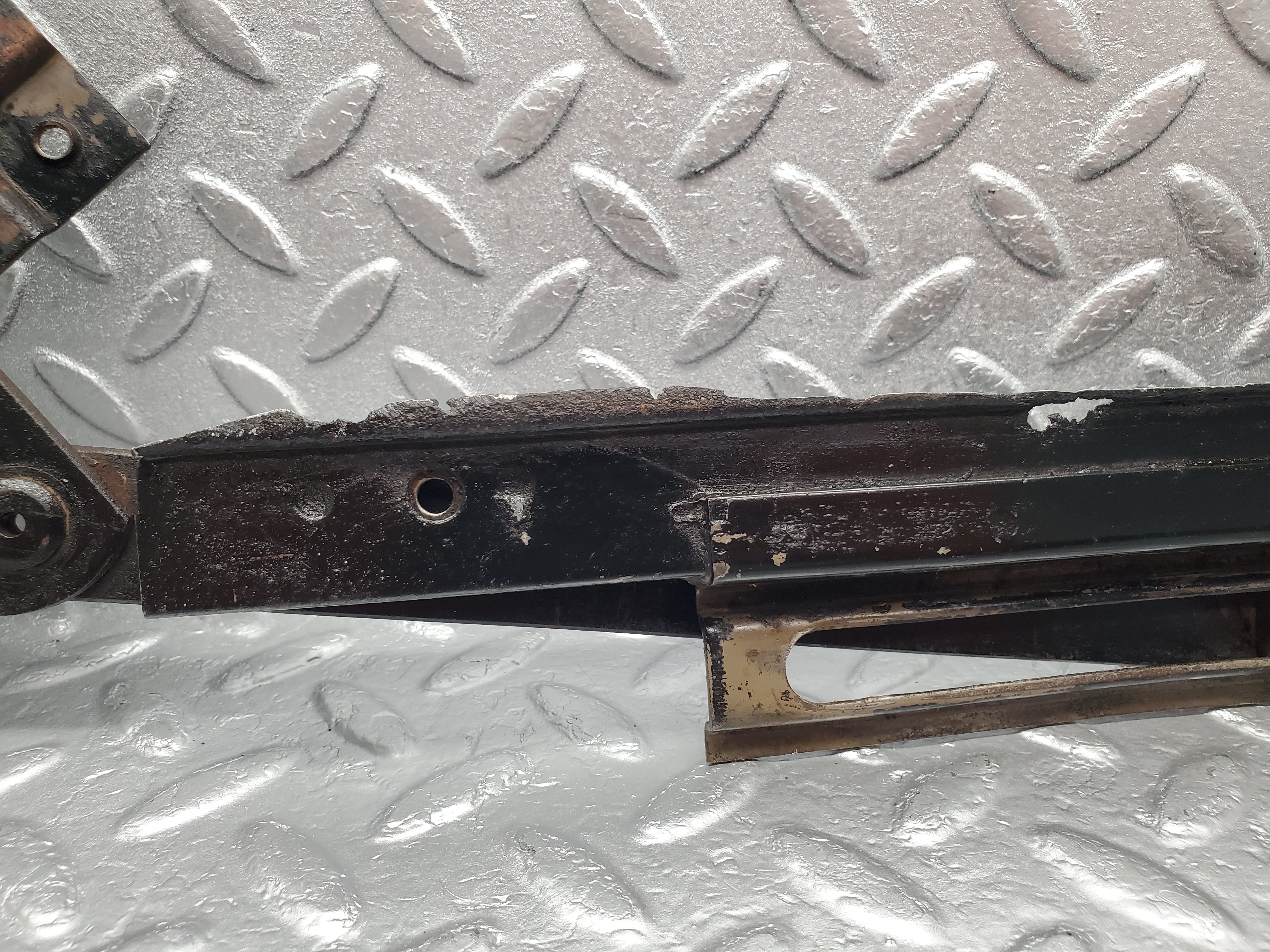 2052 Mercedes-Benz W105 219 Ponton Front Left Manual Window Regulator