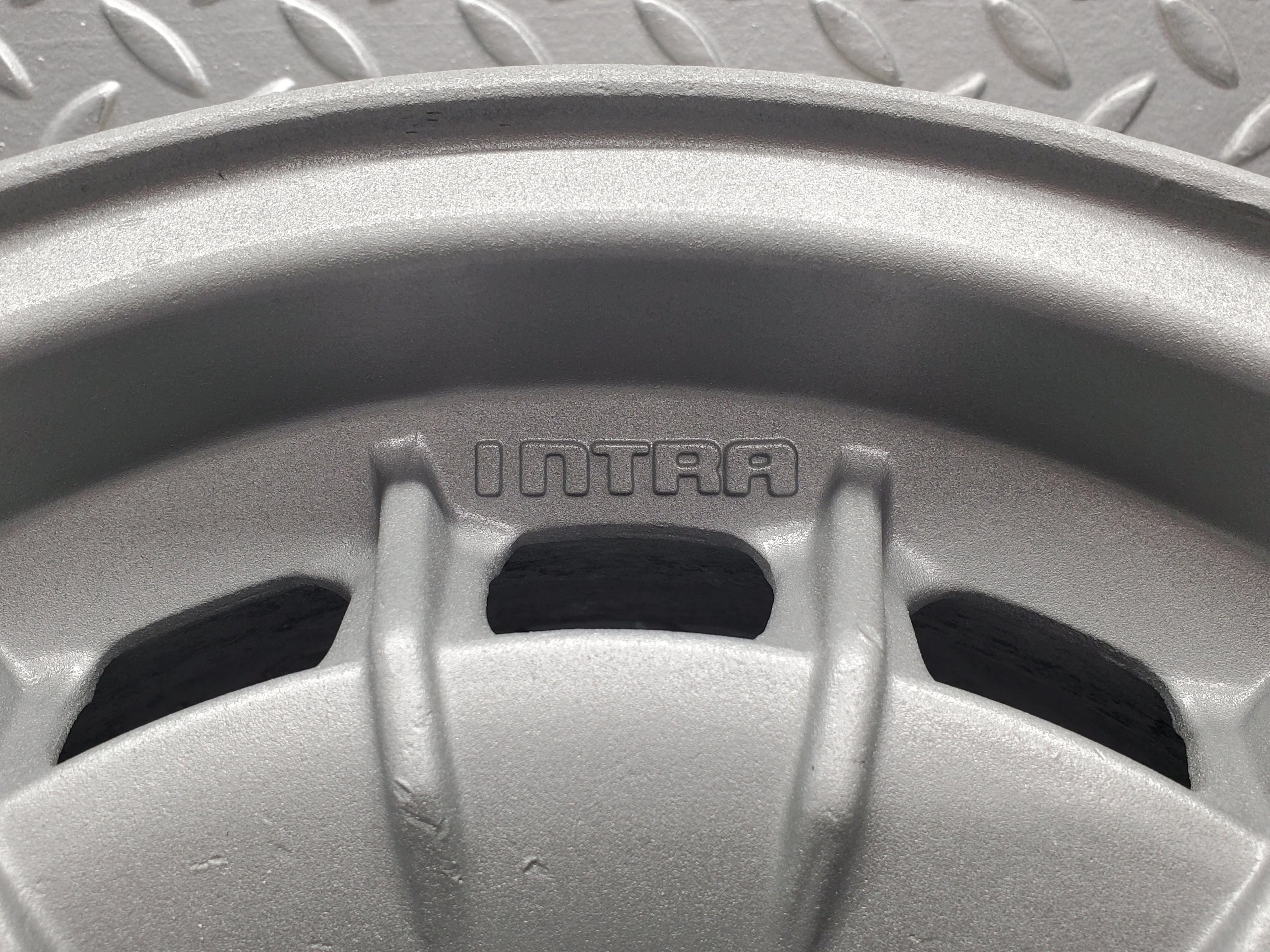 28193 Mercedes-Benz Alloy Wheel Set Mexican Hat Intra 6Jx14H2 ET30