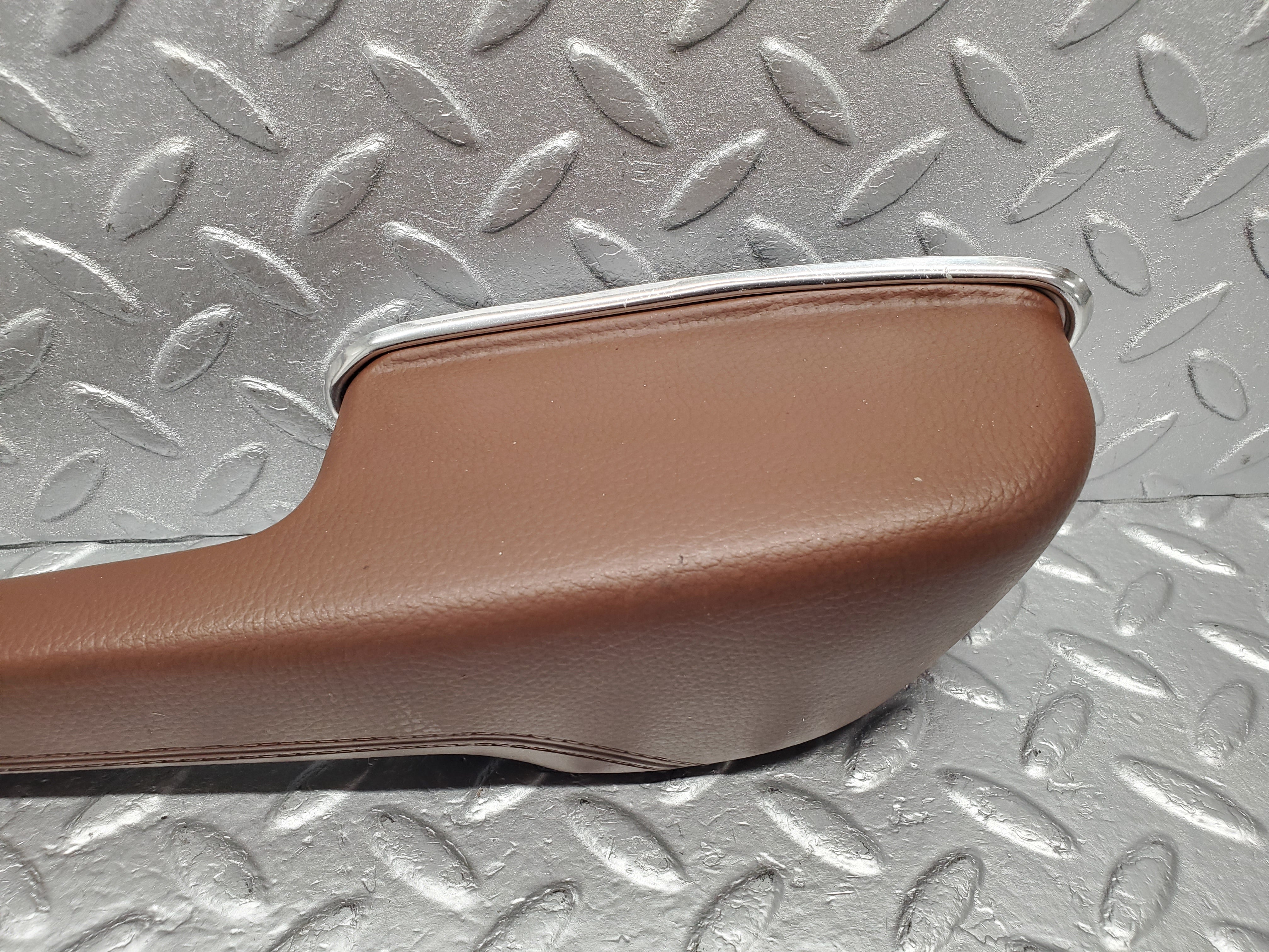 2114 Mercedes-Benz W116 350SE Rear Right Door Handle Armrest Brown