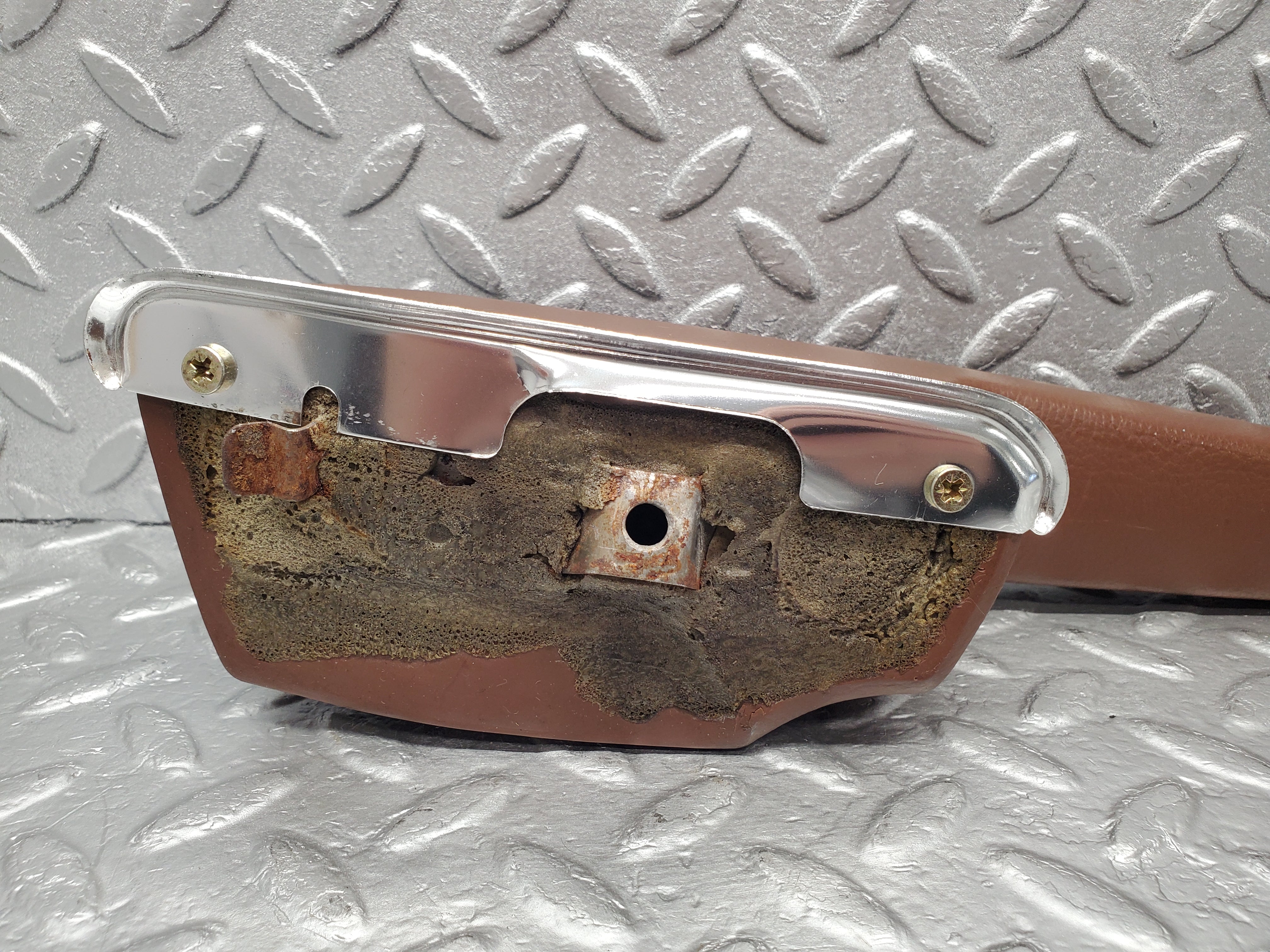 2114 Mercedes-Benz W116 350SE Rear Right Door Handle Armrest Brown