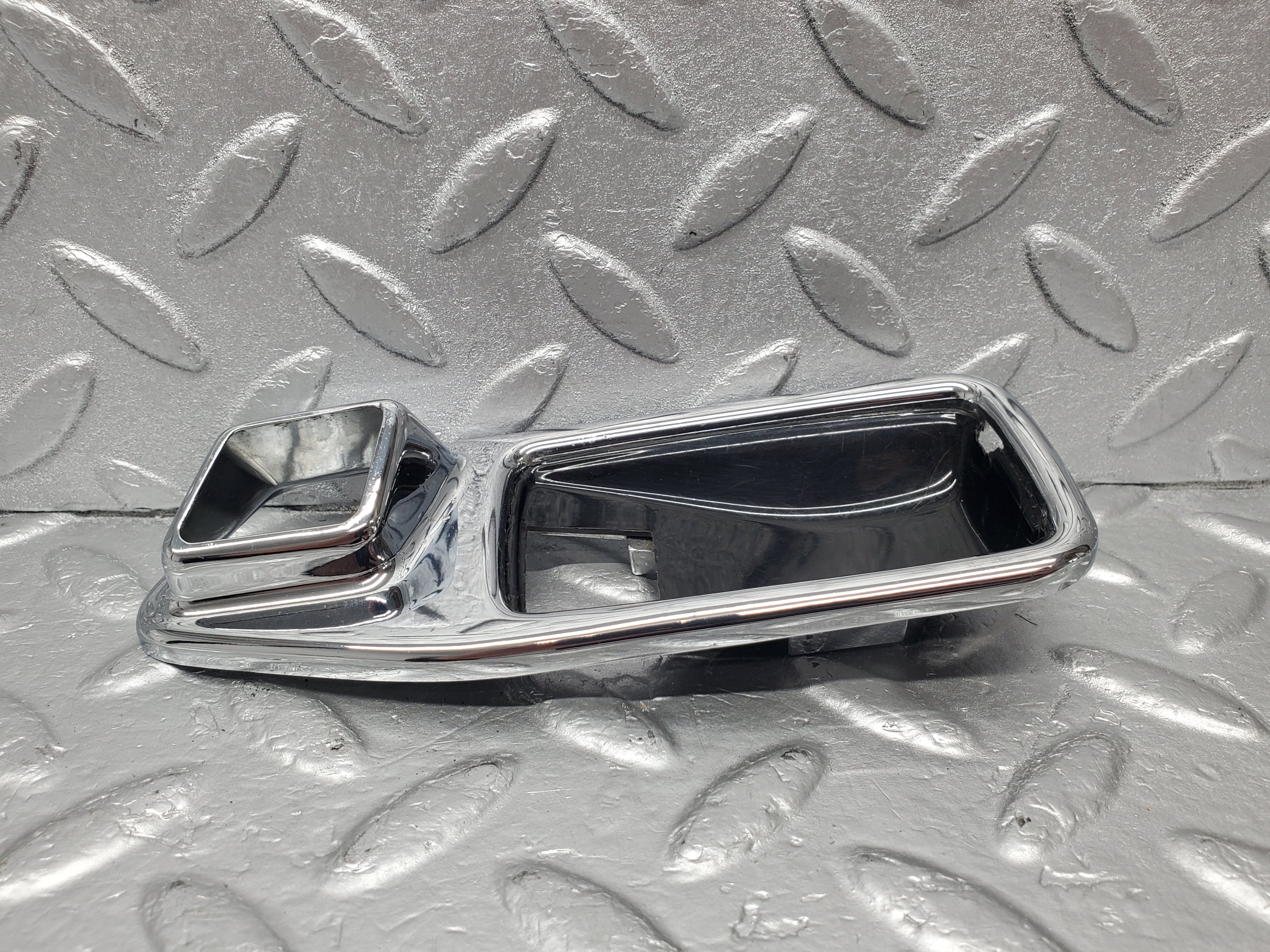 2101 Mercedes-Benz W116 350SE Door Handle Chrome Trim Front Left 1167660111