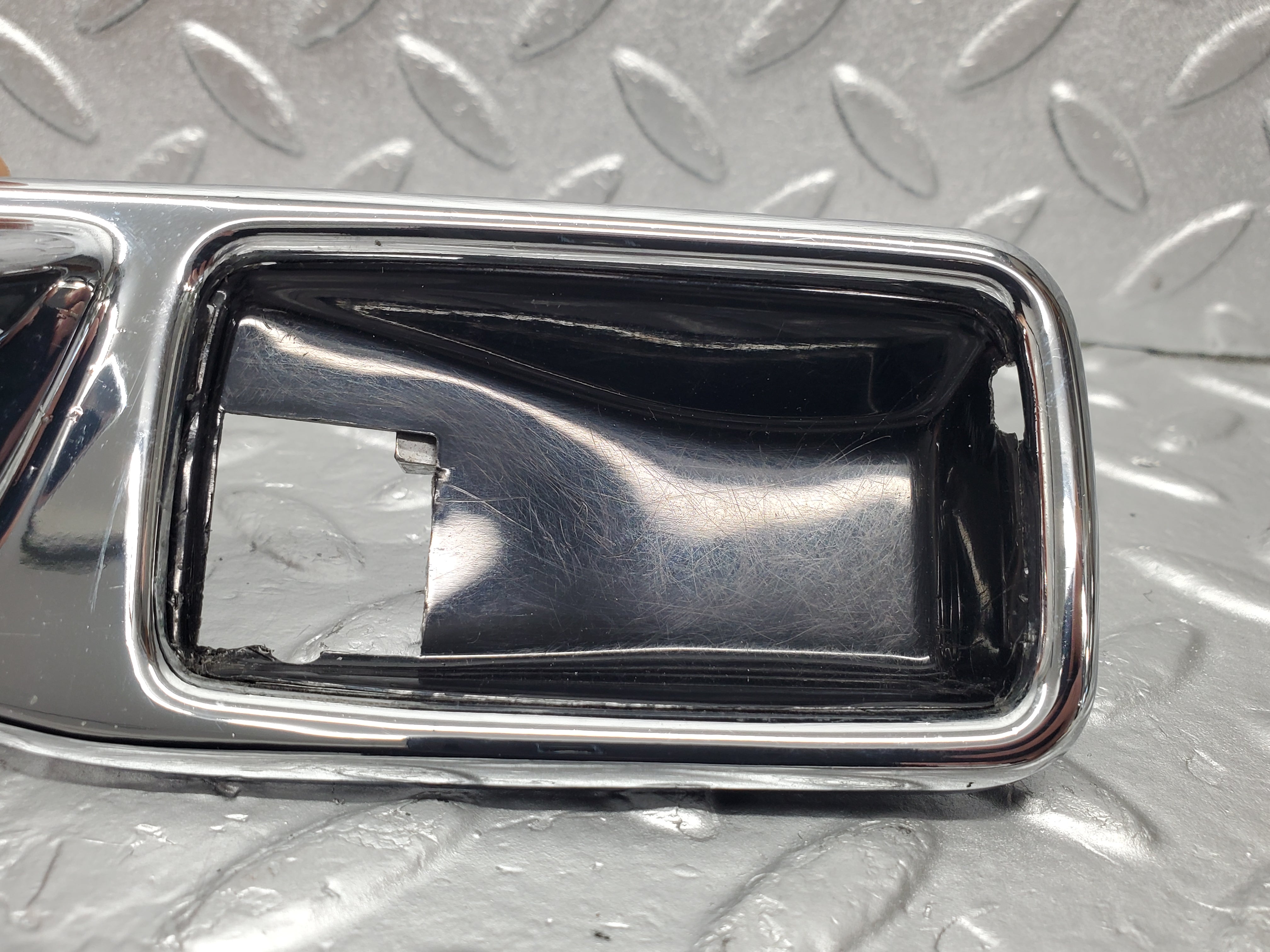 2101 Mercedes-Benz W116 350SE Door Handle Chrome Trim Front Left 1167660111