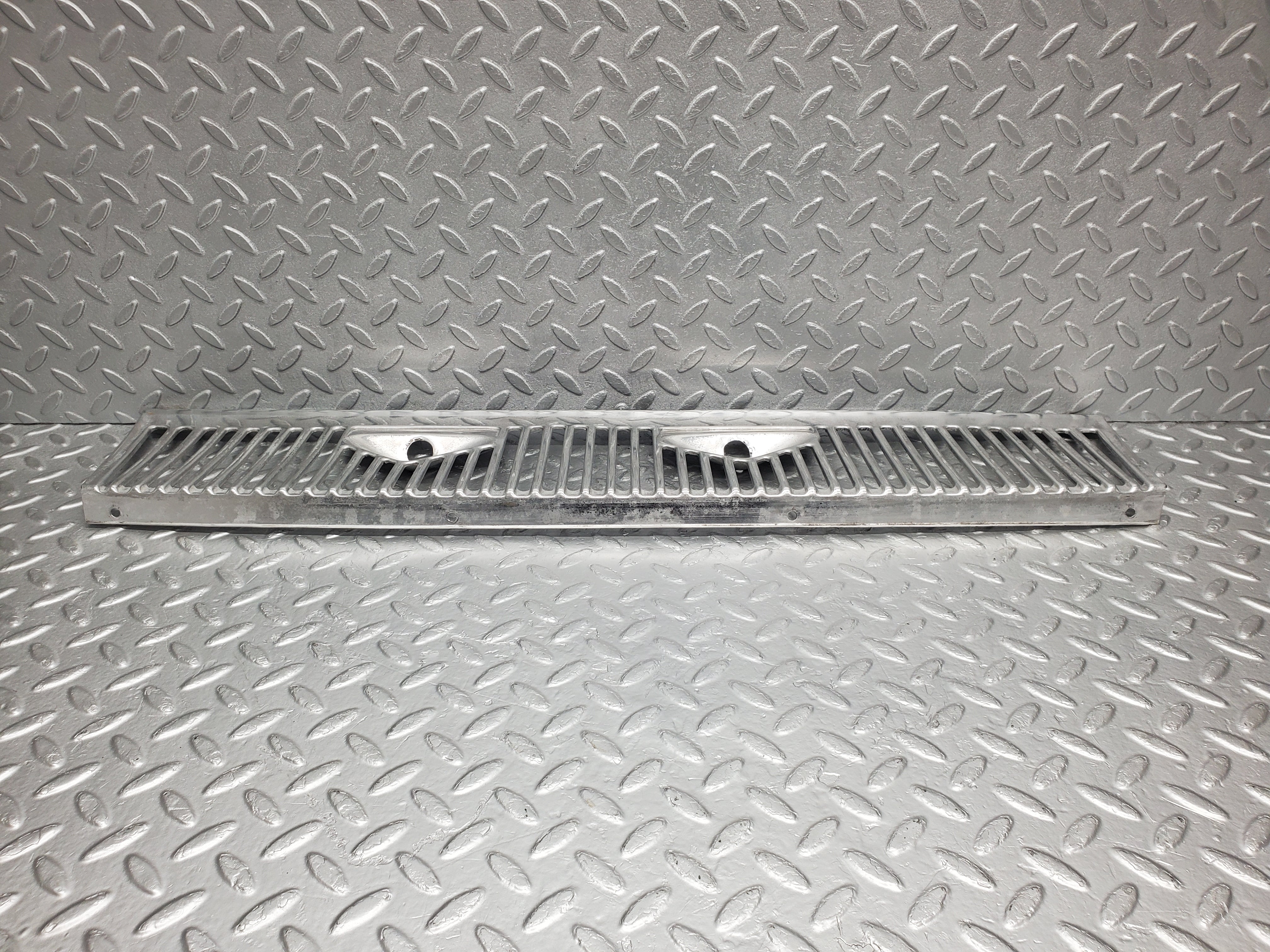 2115 Mercedes-Benz W116 350SE Chrome Air Vent Wiper Cover Grille