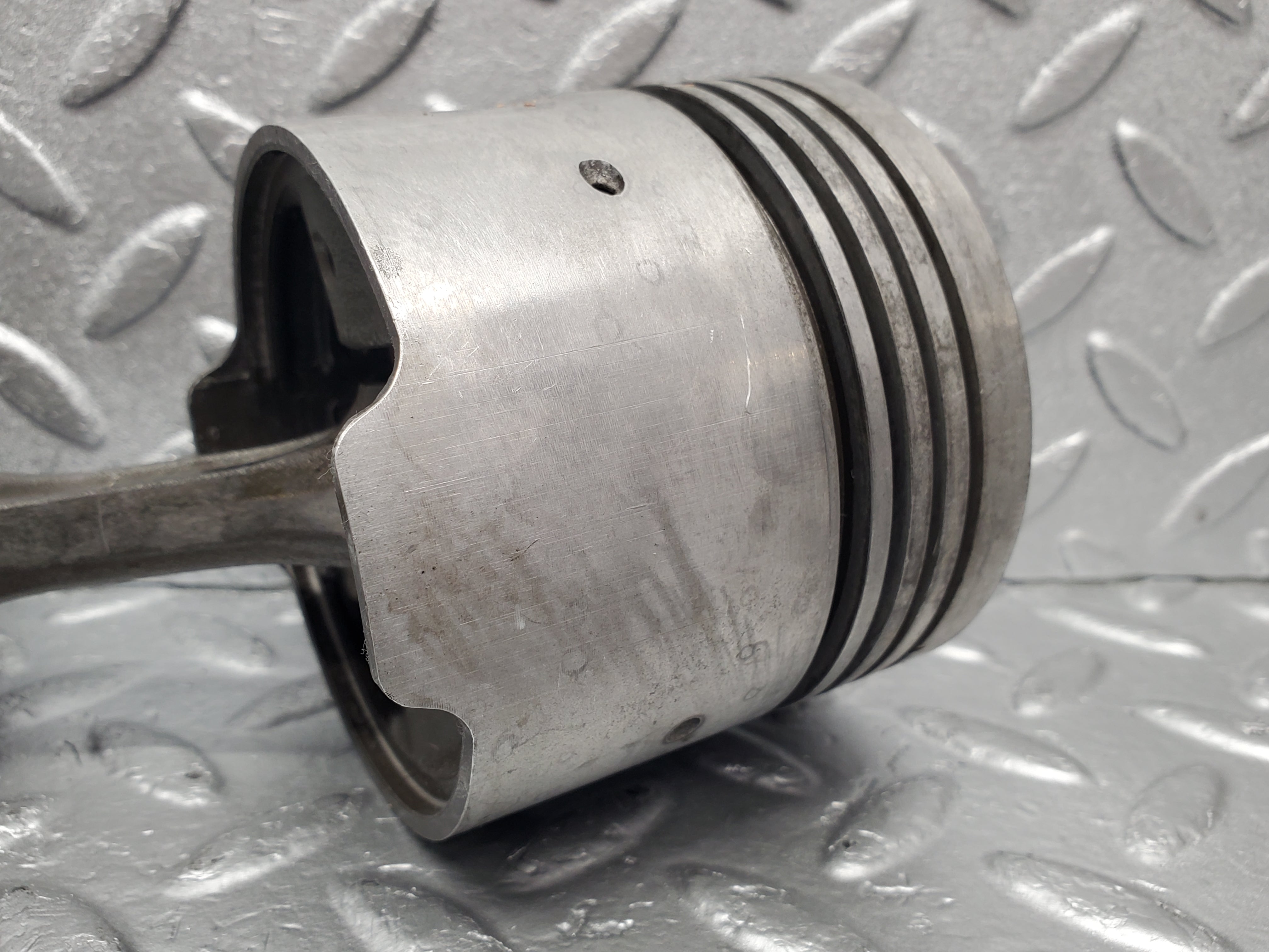 2124 Mercedes-Benz W108 280SE Piston With Connecting Rod 86.49 mm