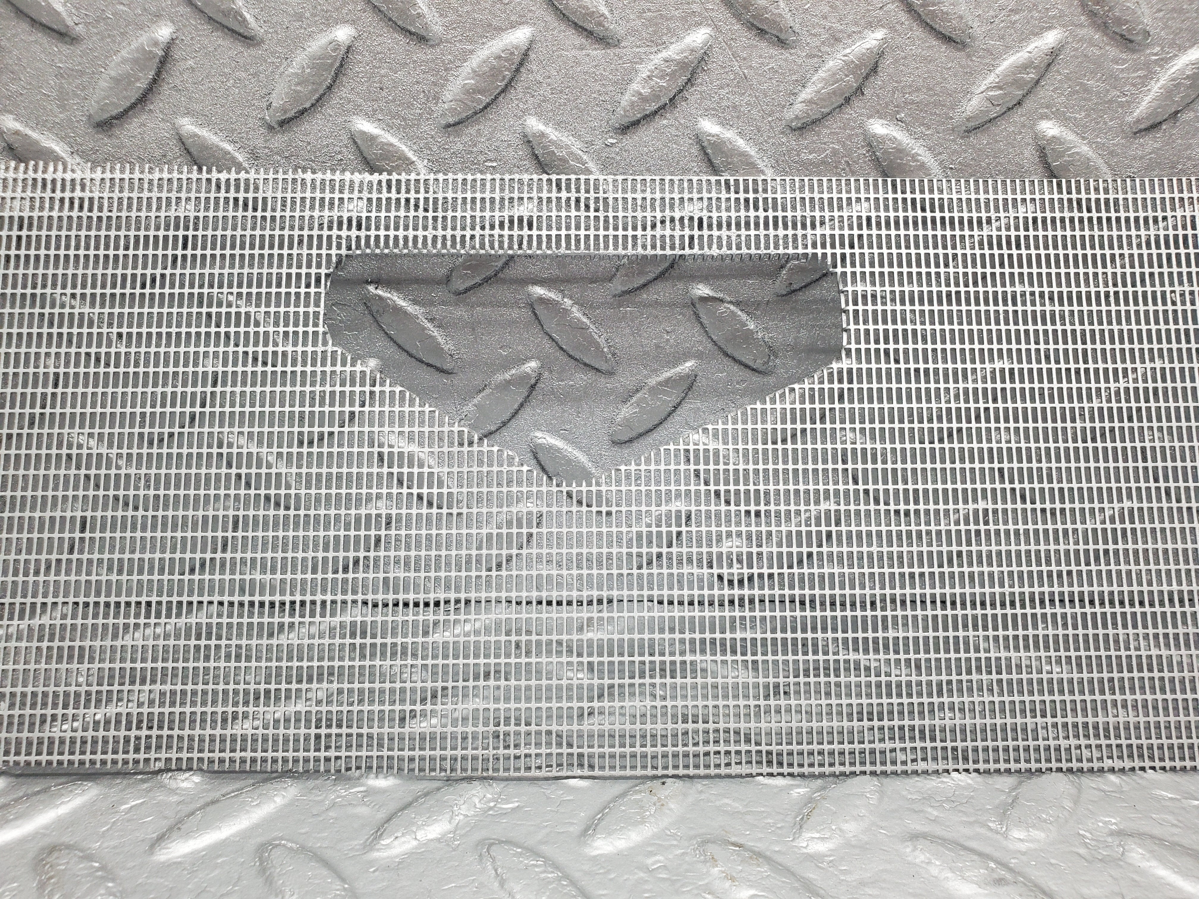 2129 Mercedes-Benz W116 350SE Lower Grille For Air Vent Grille