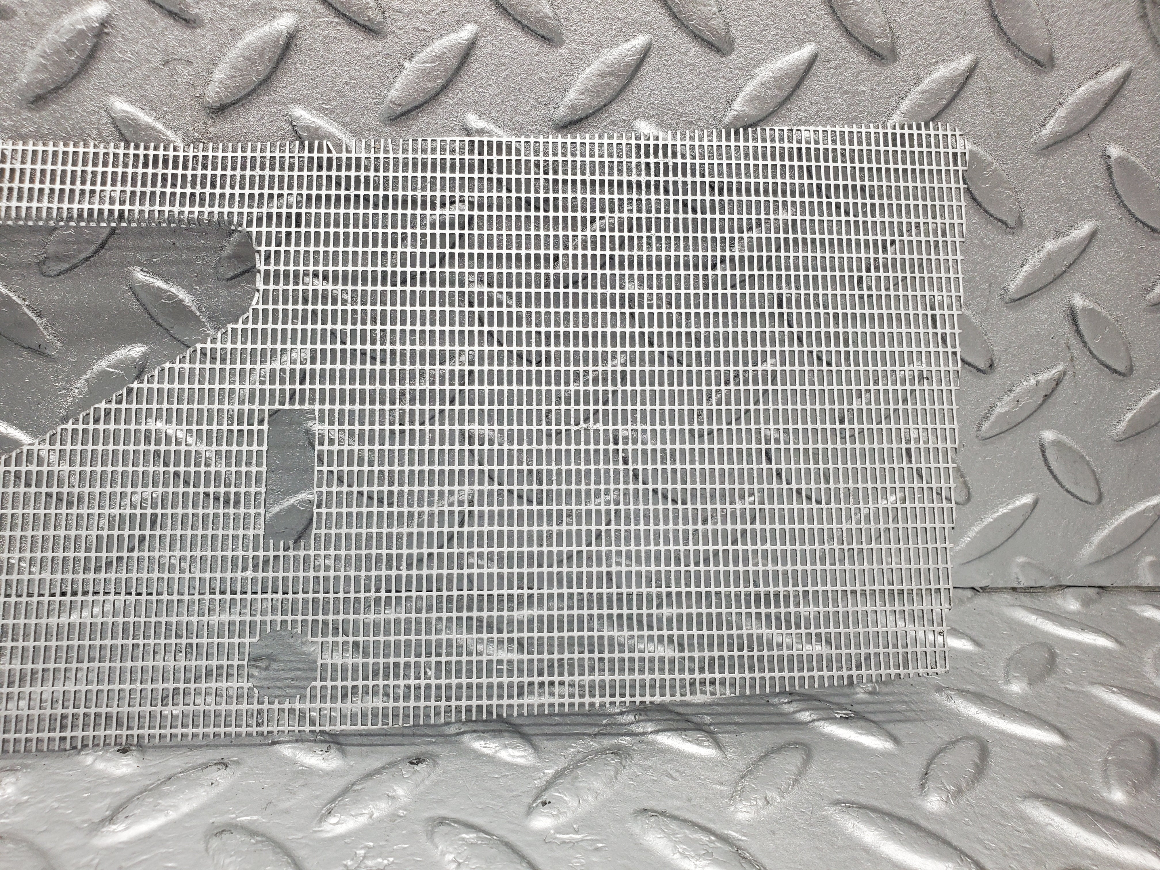 2129 Mercedes-Benz W116 350SE Lower Grille For Air Vent Grille