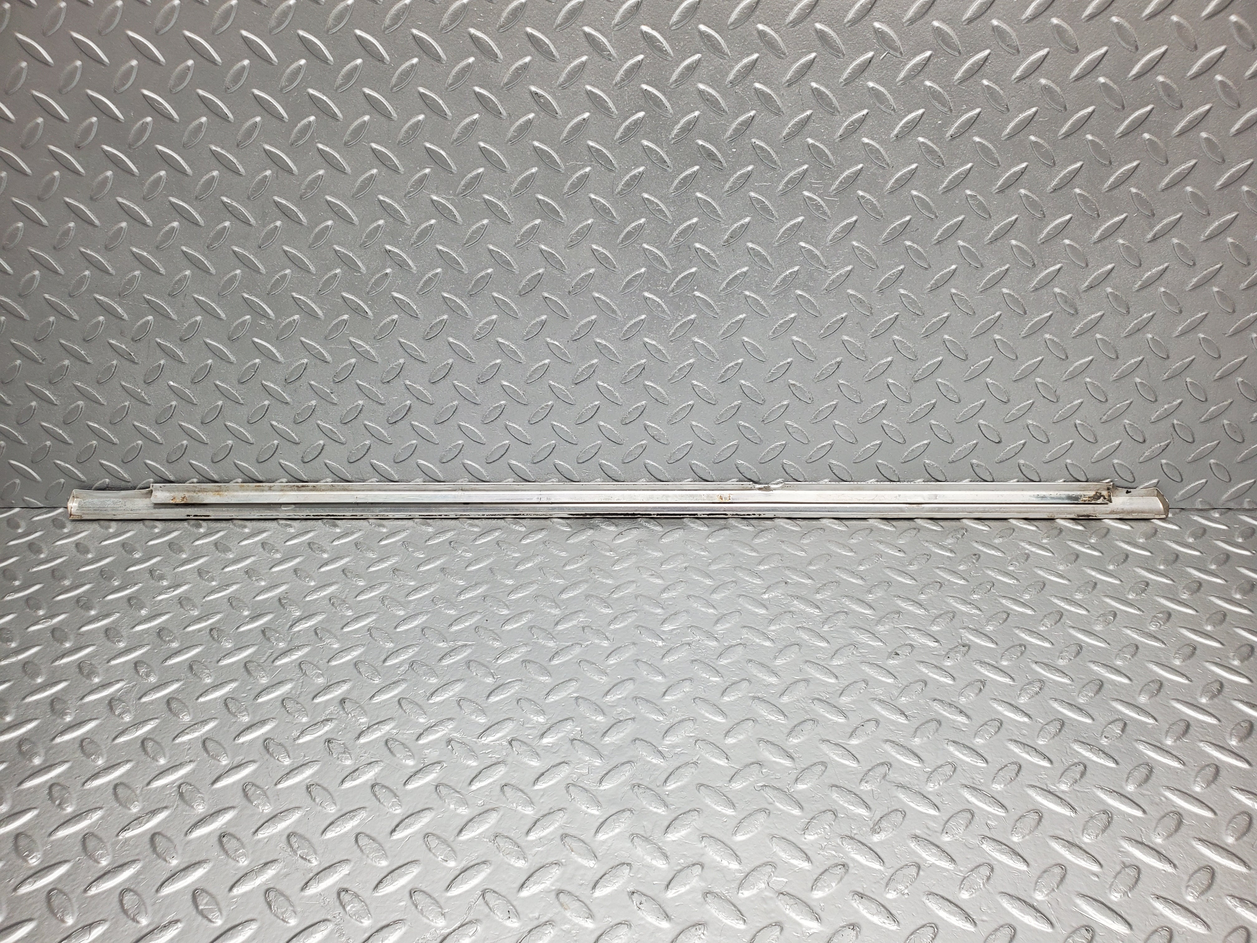 2130 Mercedes-Benz W116 350SE Rear Right Door Chrome Trim