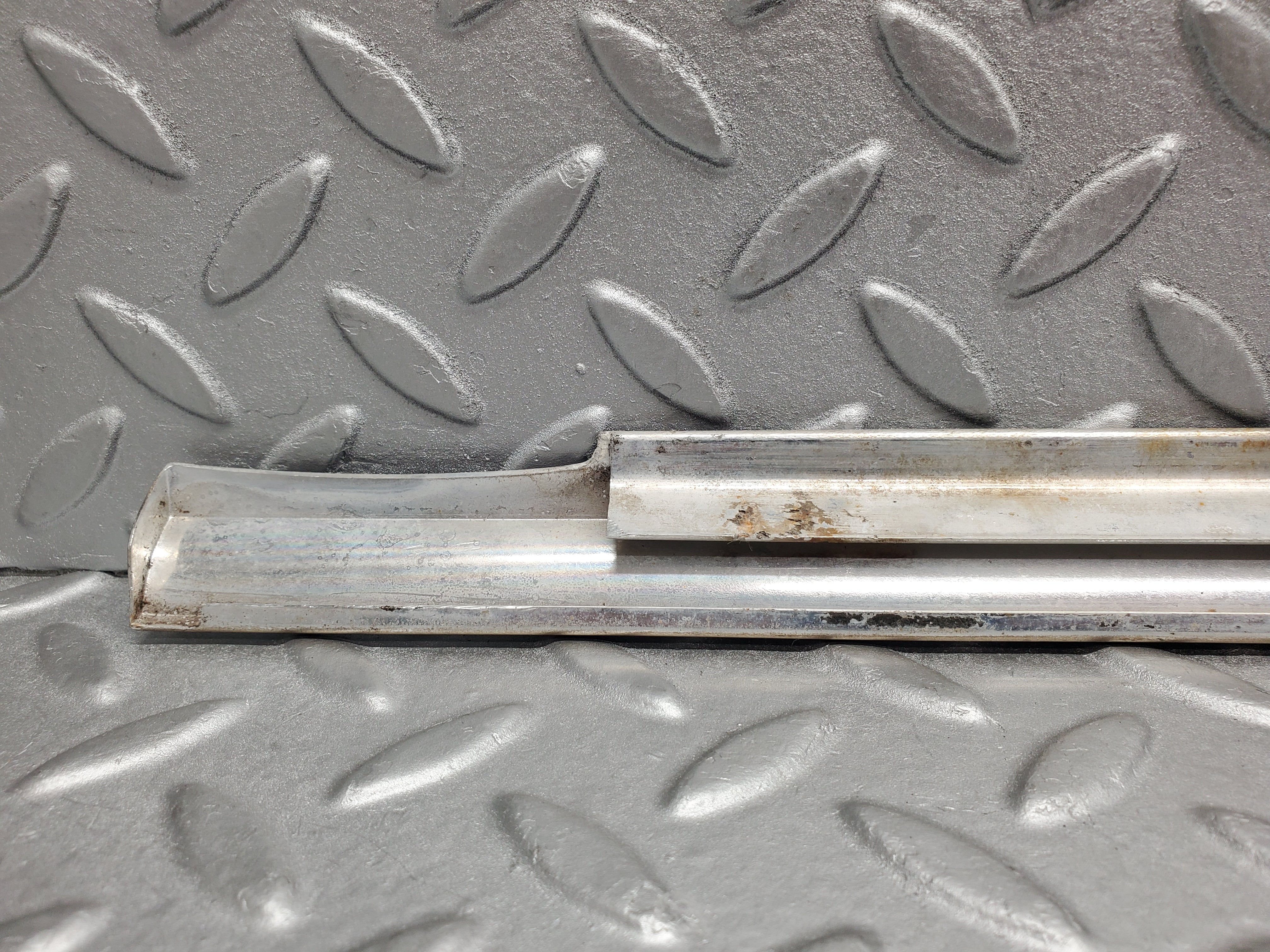 2130 Mercedes-Benz W116 350SE Rear Right Door Chrome Trim