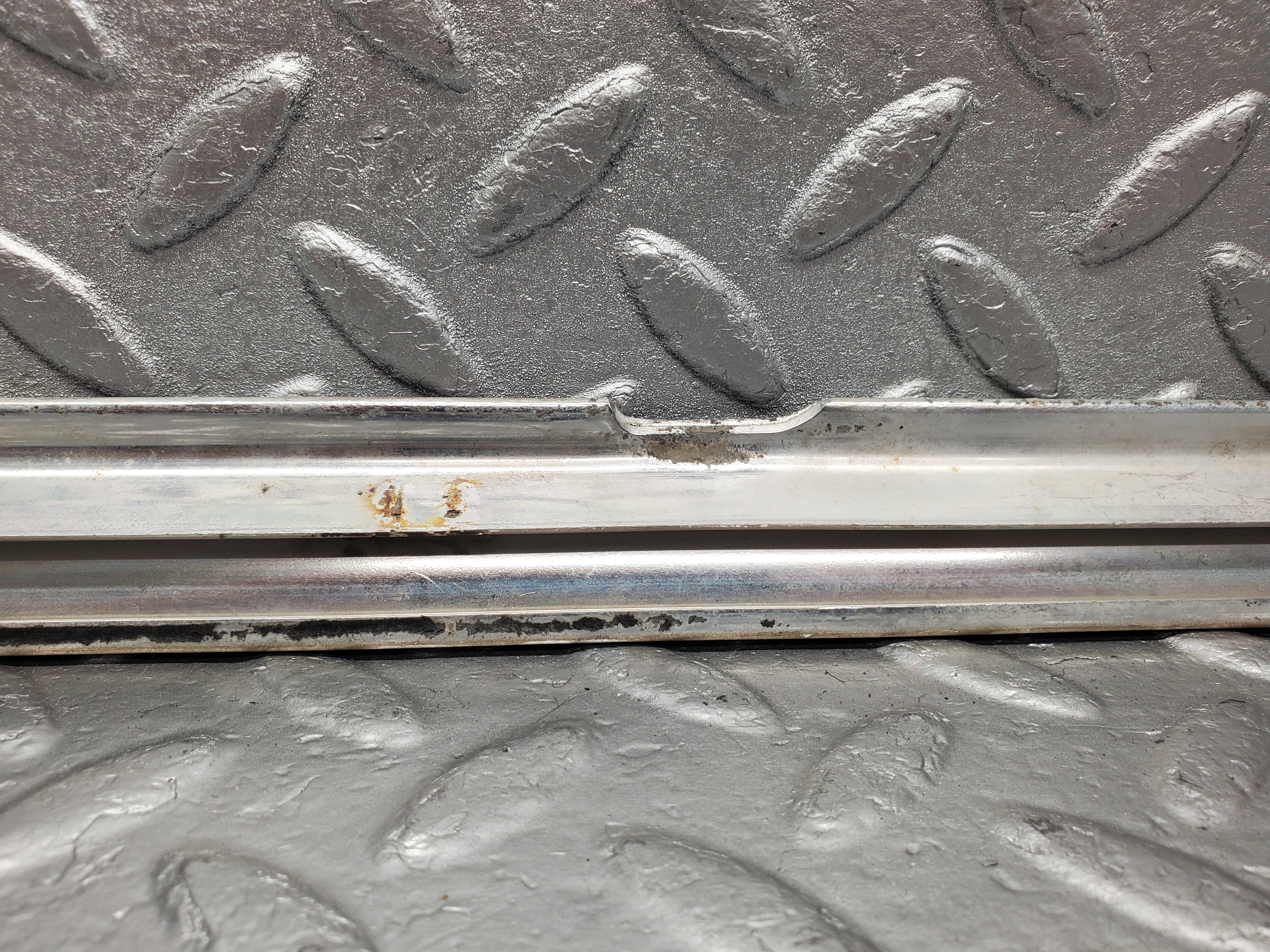 2130 Mercedes-Benz W116 350SE Rear Right Door Chrome Trim