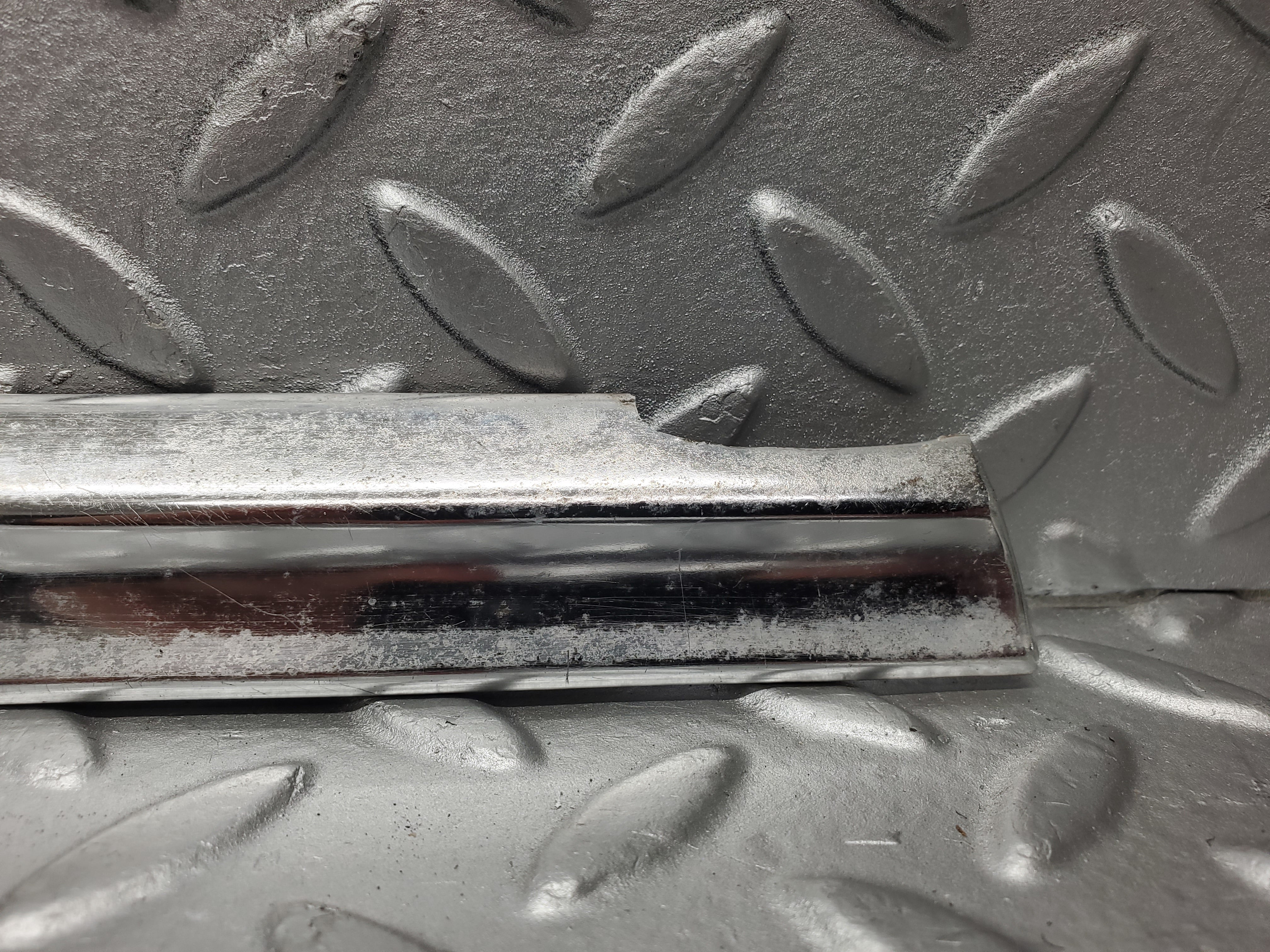 2131 Mercedes-Benz W116 350SE Rear Left Door Chrome Trim