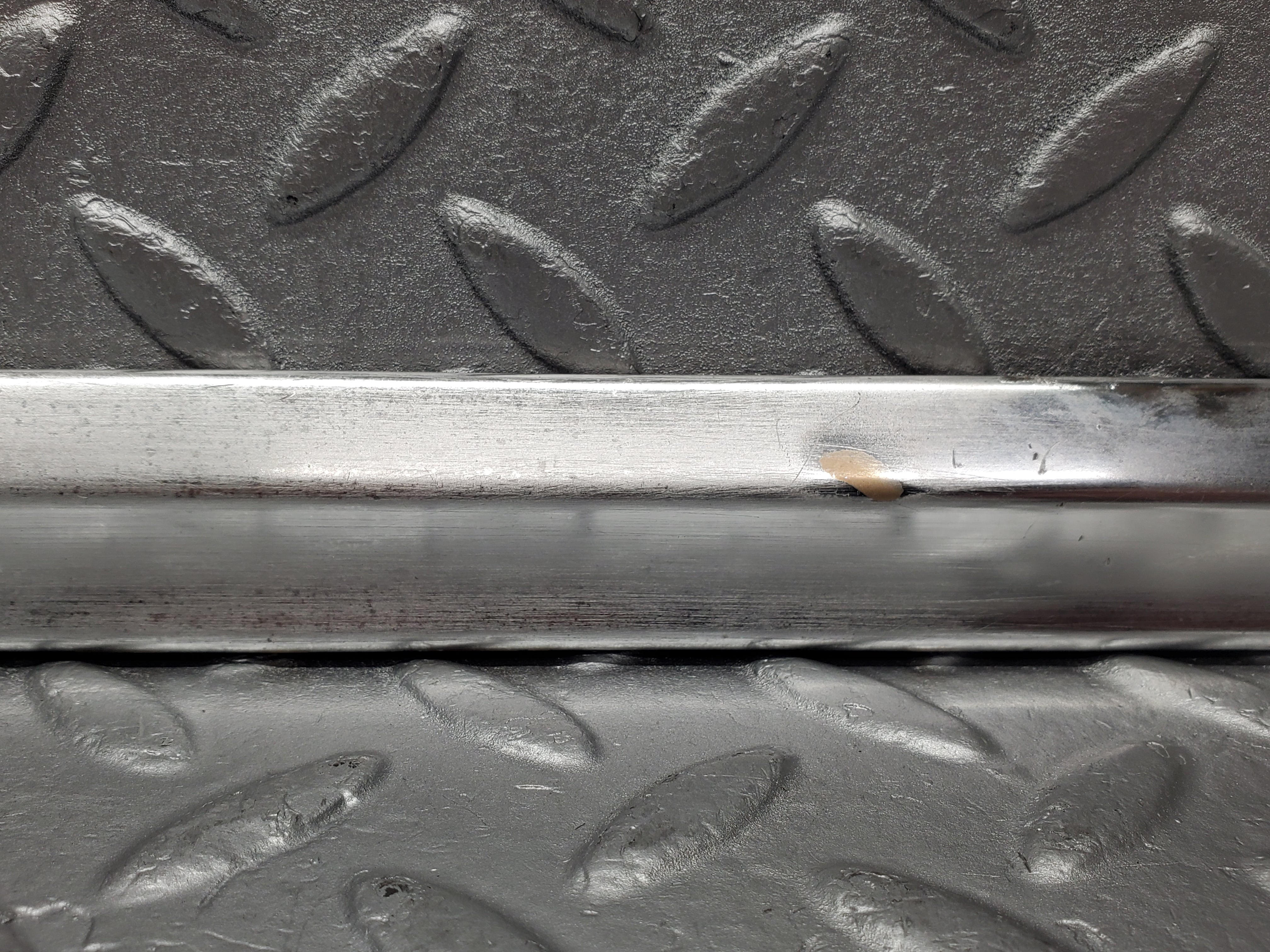 2132 Mercedes-Benz W116 350SE Front Right Door Chrome Trim