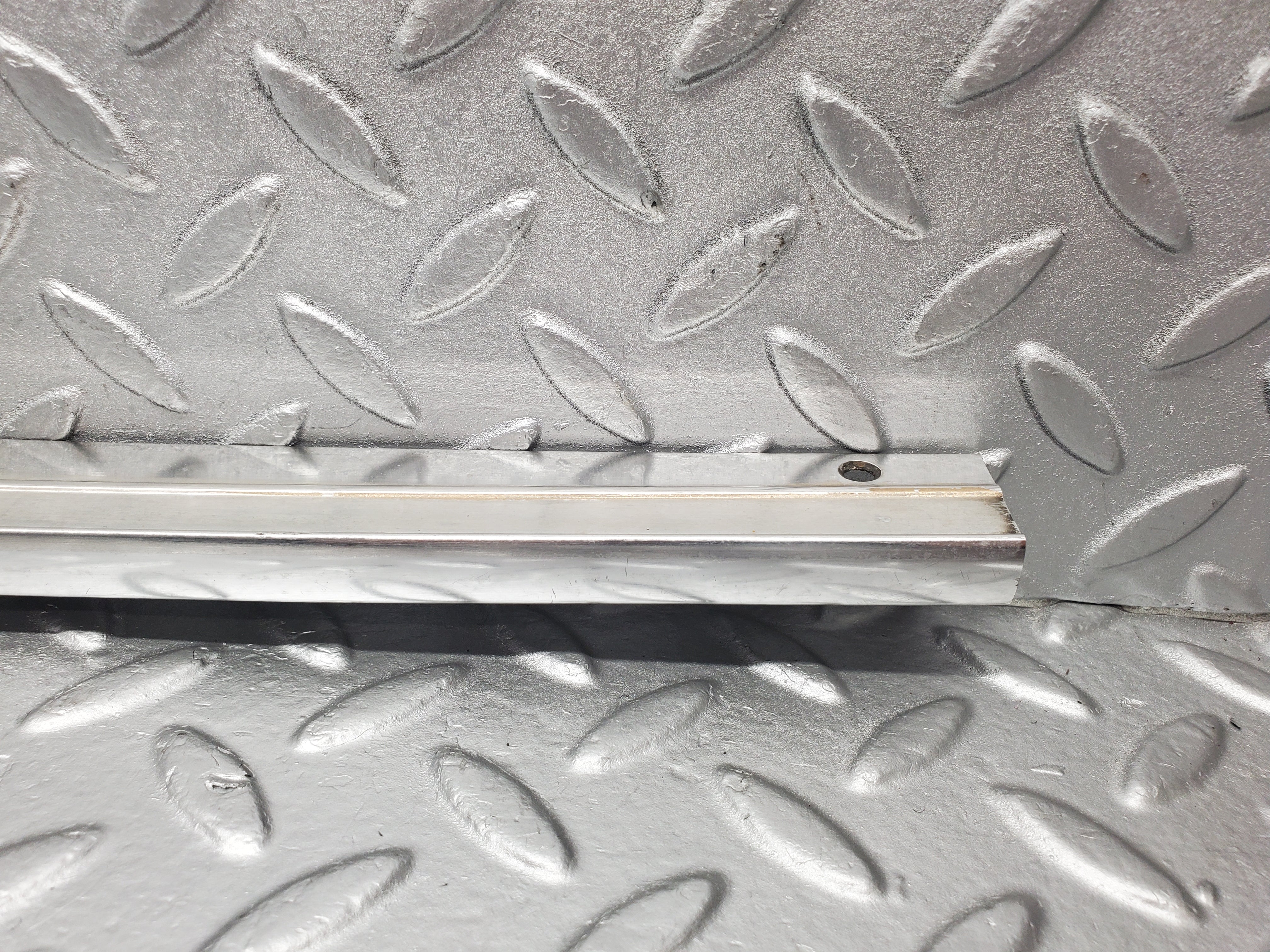 2135 Mercedes-Benz W116 350SE Centre Roof Chrome Trim Right Side