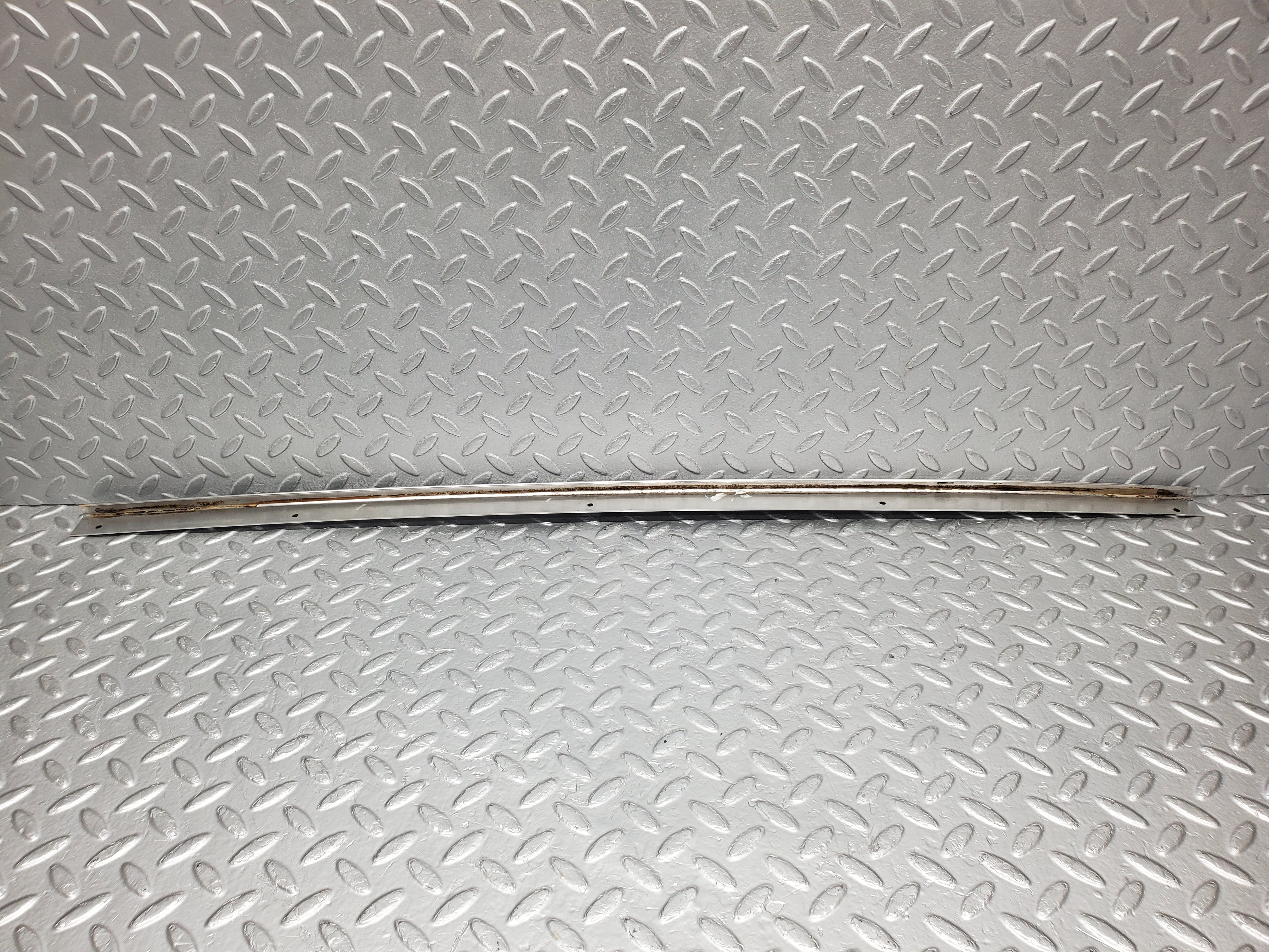 2135 Mercedes-Benz W116 350SE Centre Roof Chrome Trim Right Side