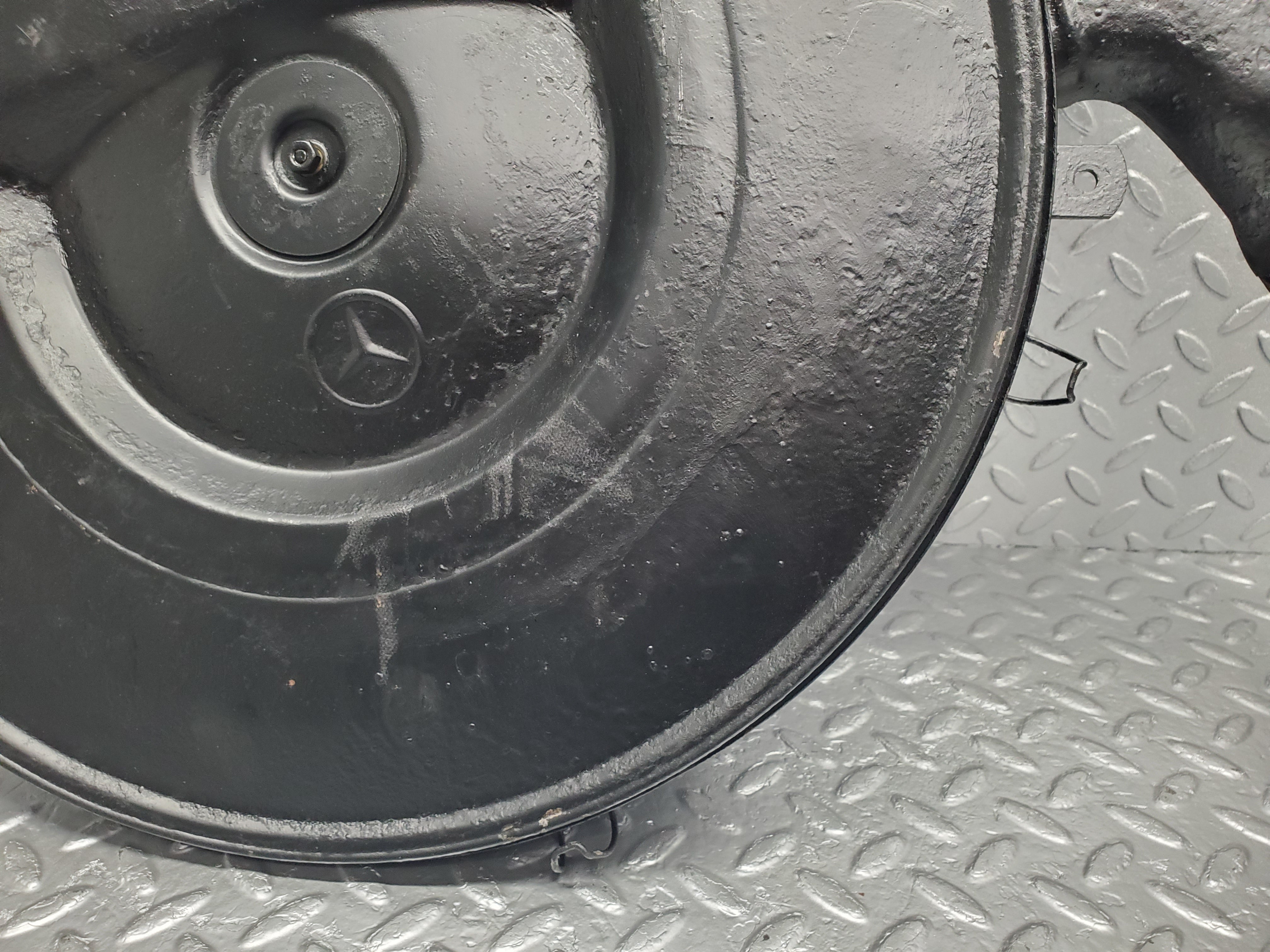 2137 Mercedes-Benz W116 350SE Air Filter Housing 4517485106