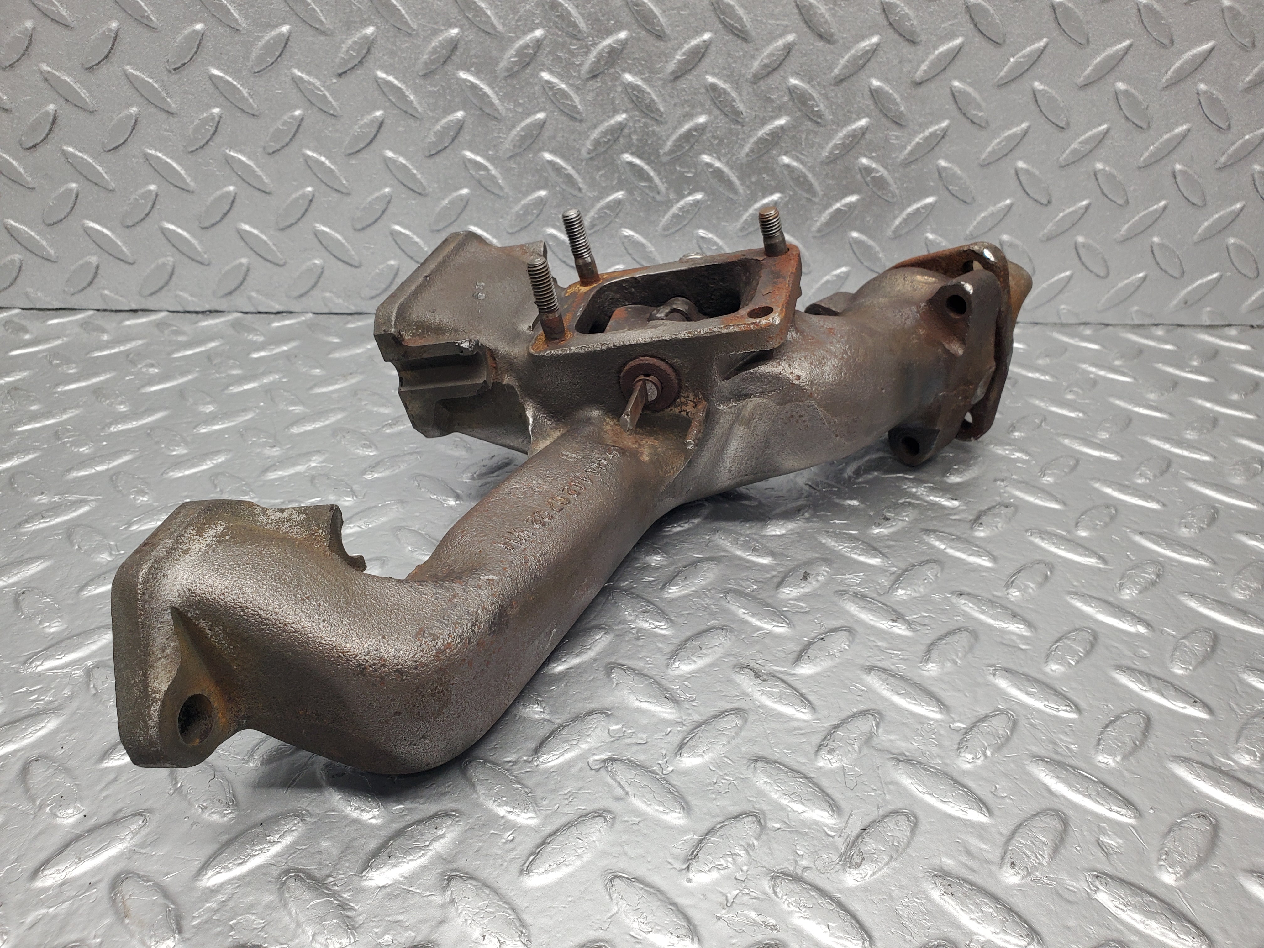 2141 Mercedes-Benz W108 280SE Exhaust Manifold 1141420702