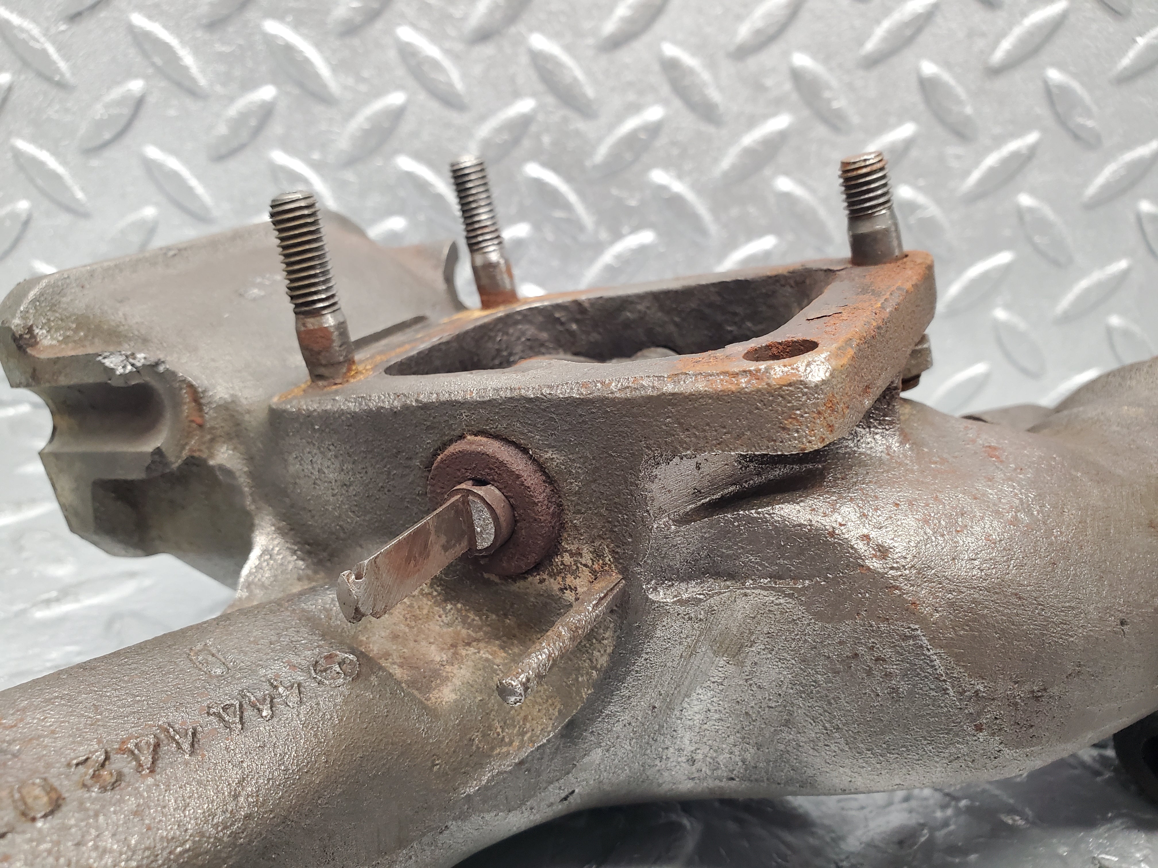 2141 Mercedes-Benz W108 280SE Exhaust Manifold 1141420702